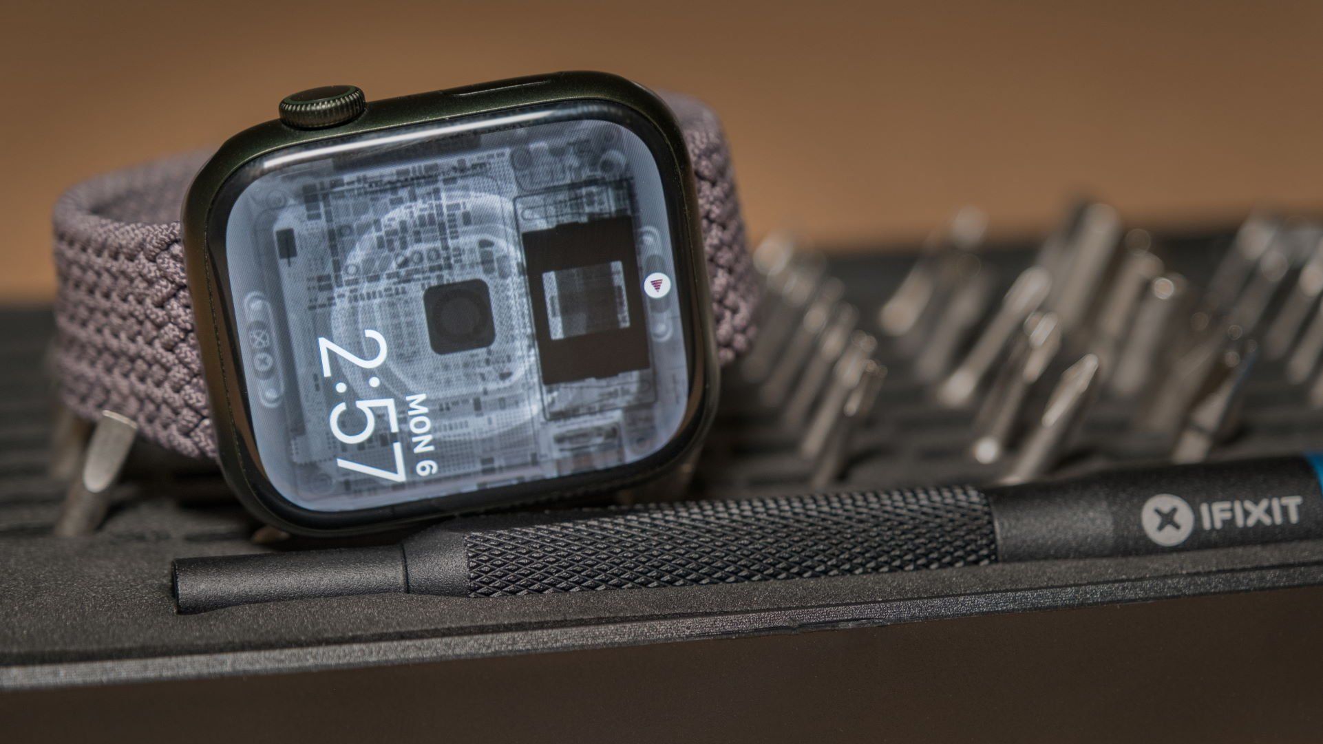 Apple Watch, iFixit, Röntgenbild, Zifferblatt, Werkzeug, Hintergrundbild