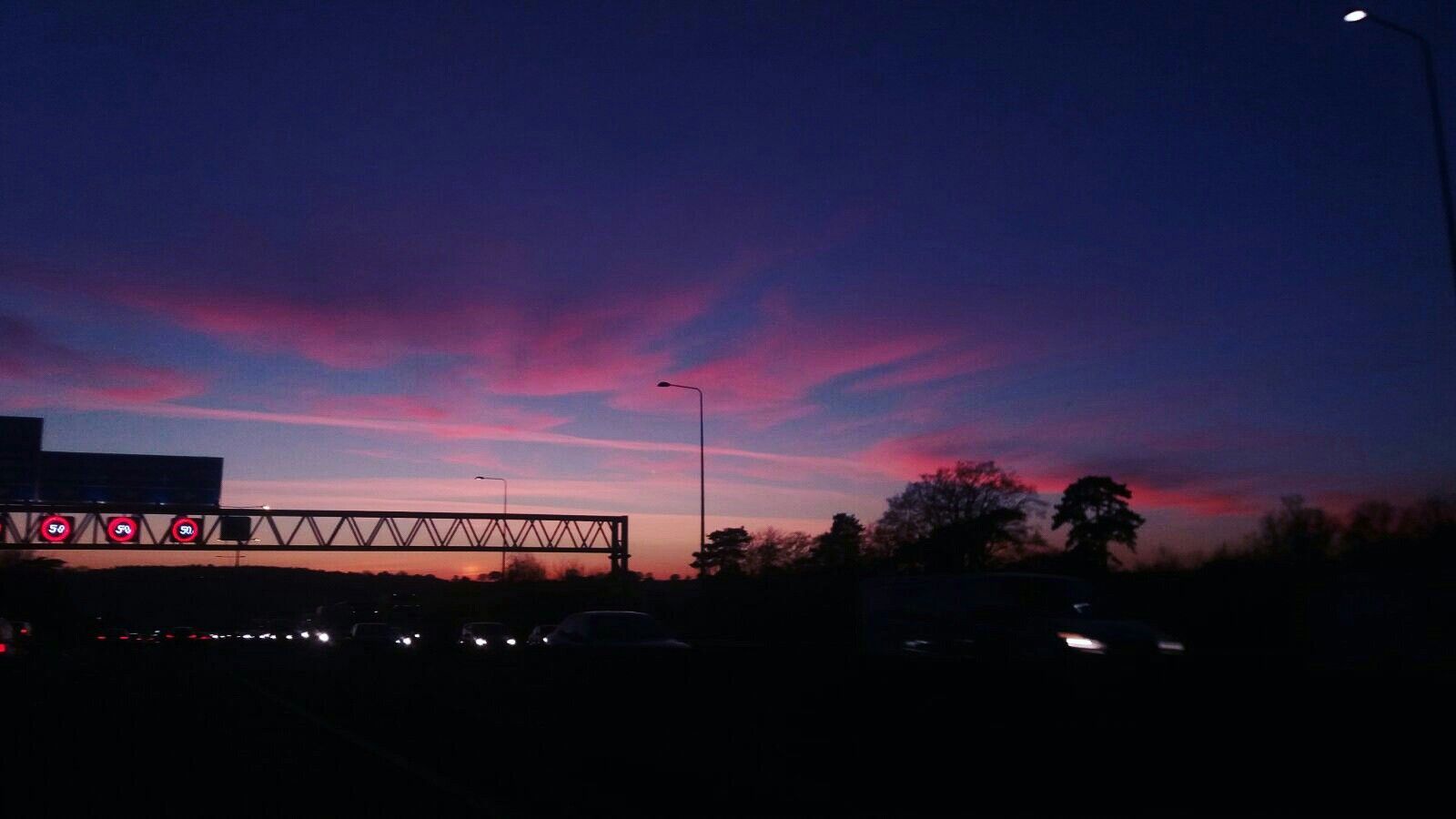 Abendhimmel, Autobahn, Bäume, Silhouette, Dämmerung, HD, Hintergrundbild für den PC