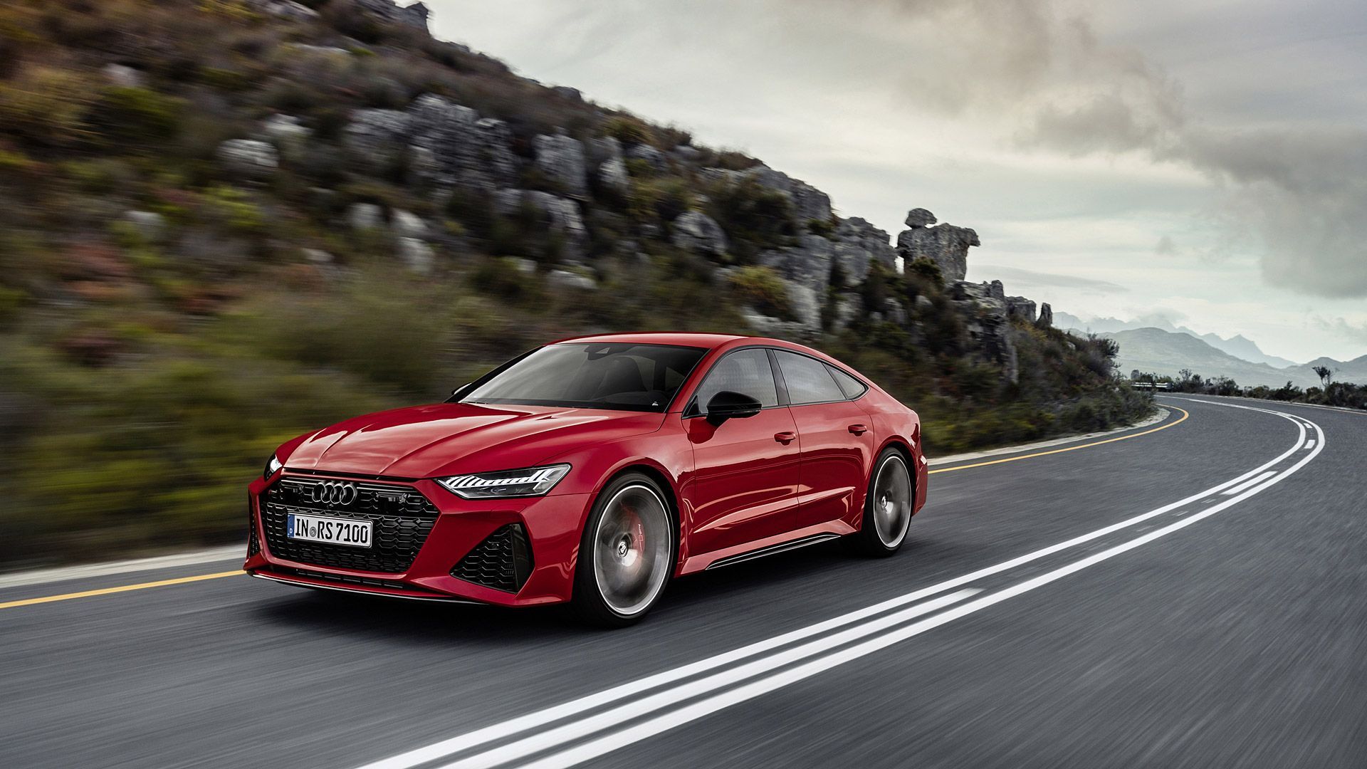 Audi RS7, Rot, Kurvenstraße, Fahraufnahme, Felsen, 16:9, Full-HD-Hintergrundbild für den Desktop
