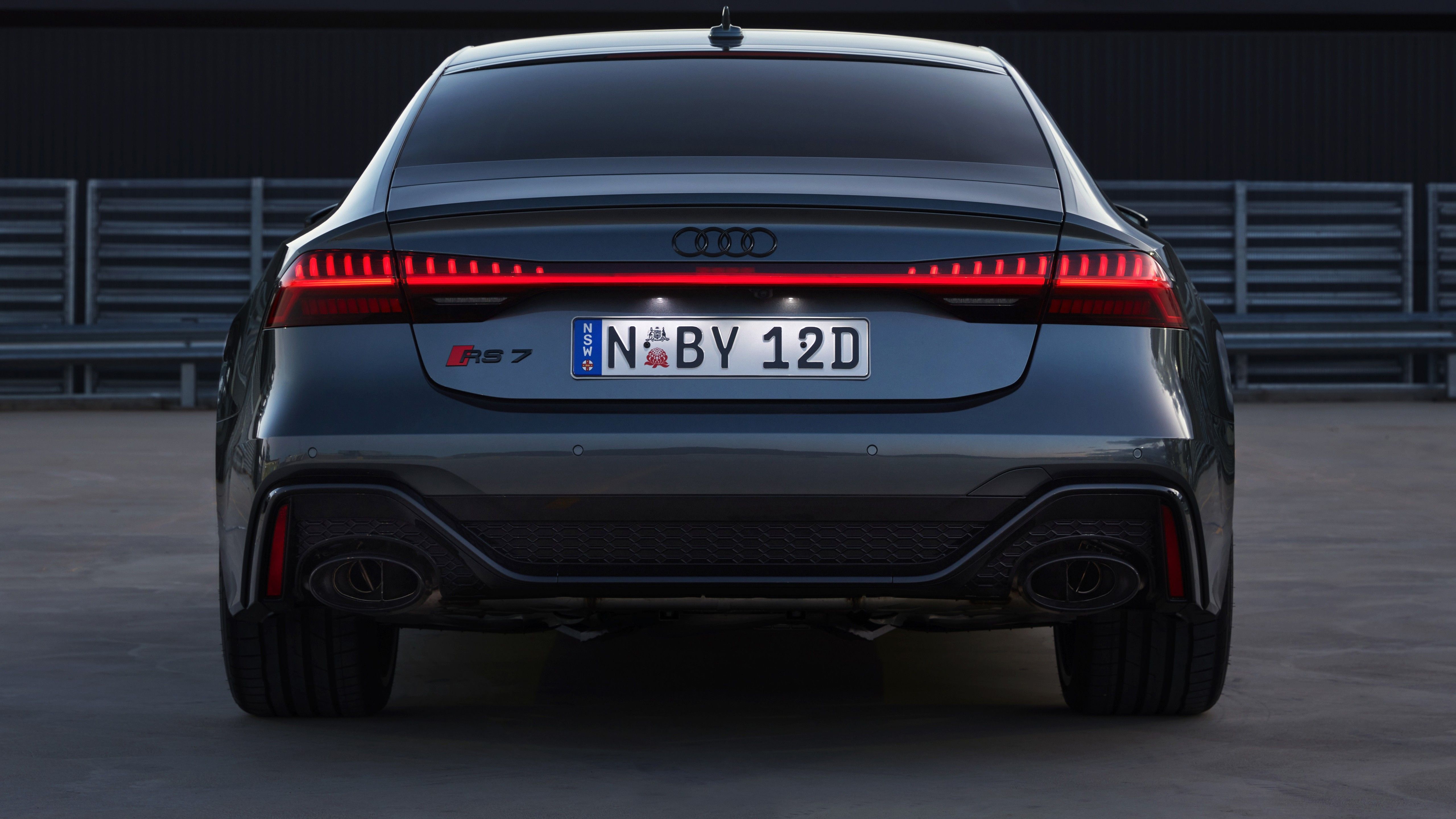Audi RS7, Heckansicht, LED-Rückleuchten, Grau, Auspuff, 5K, Hintergrund für den Desktop