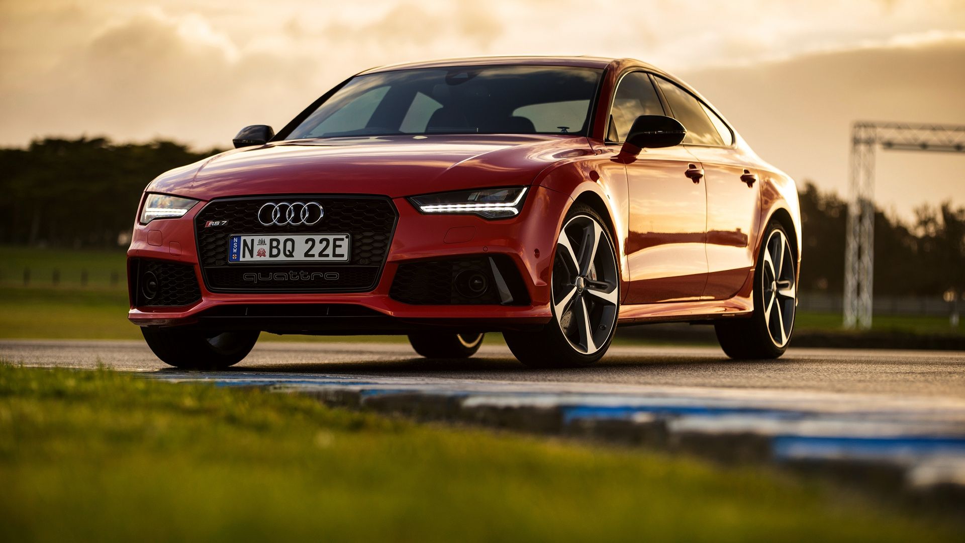 Audi RS7, Rot, Sonnenuntergang, Rasen, Frontansicht, 1920x1080, Full-HD-Hintergrundbild für PC