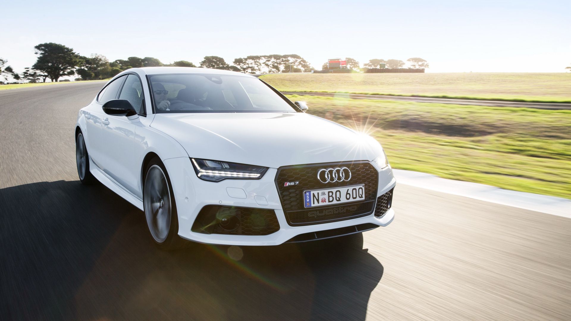 Audi RS7, Weiß, Rennstrecke, Fahraufnahme, Wiese, 16:9, Full-HD-Hintergrundbild für den Desktop