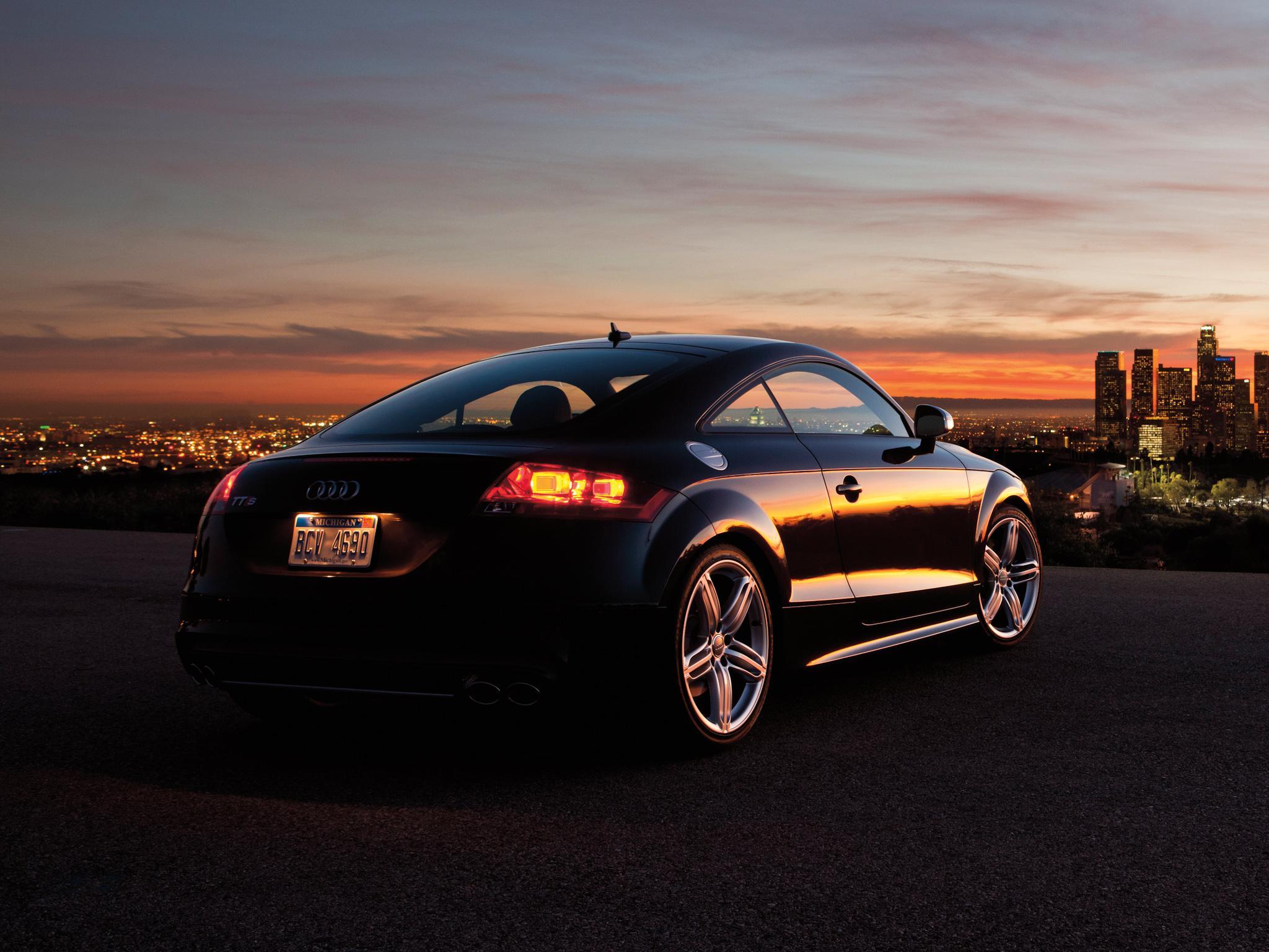 Audi TT, Schwarz, Stadtlichter, Dämmerung, Heckansicht, Full HD, Hintergrundbild fürs Tablet