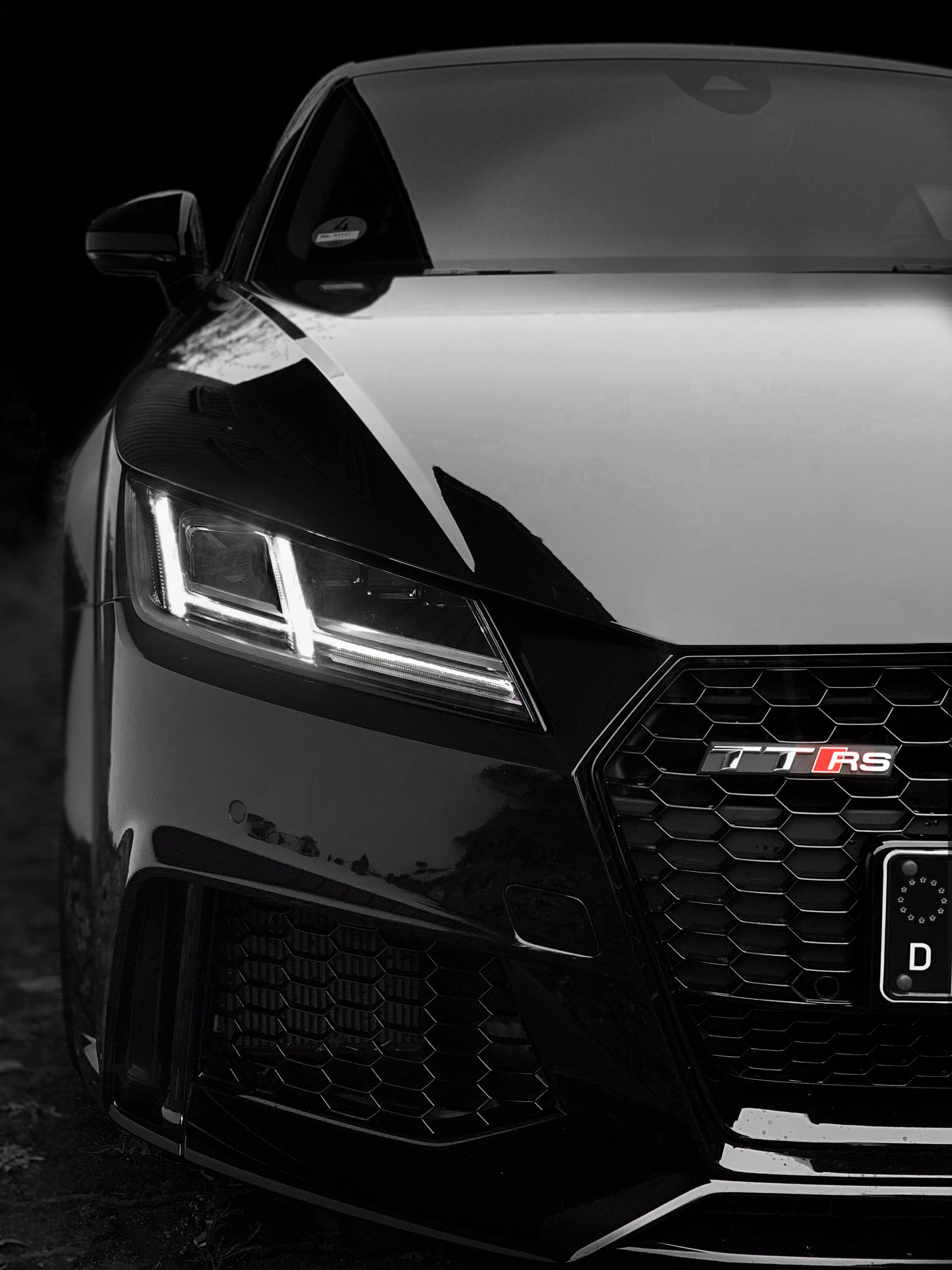Audi TT RS, Schwarz, LED-Scheinwerfer, Detailaufnahme, Dunkel, QHD+, Tablet-Hintergrund
