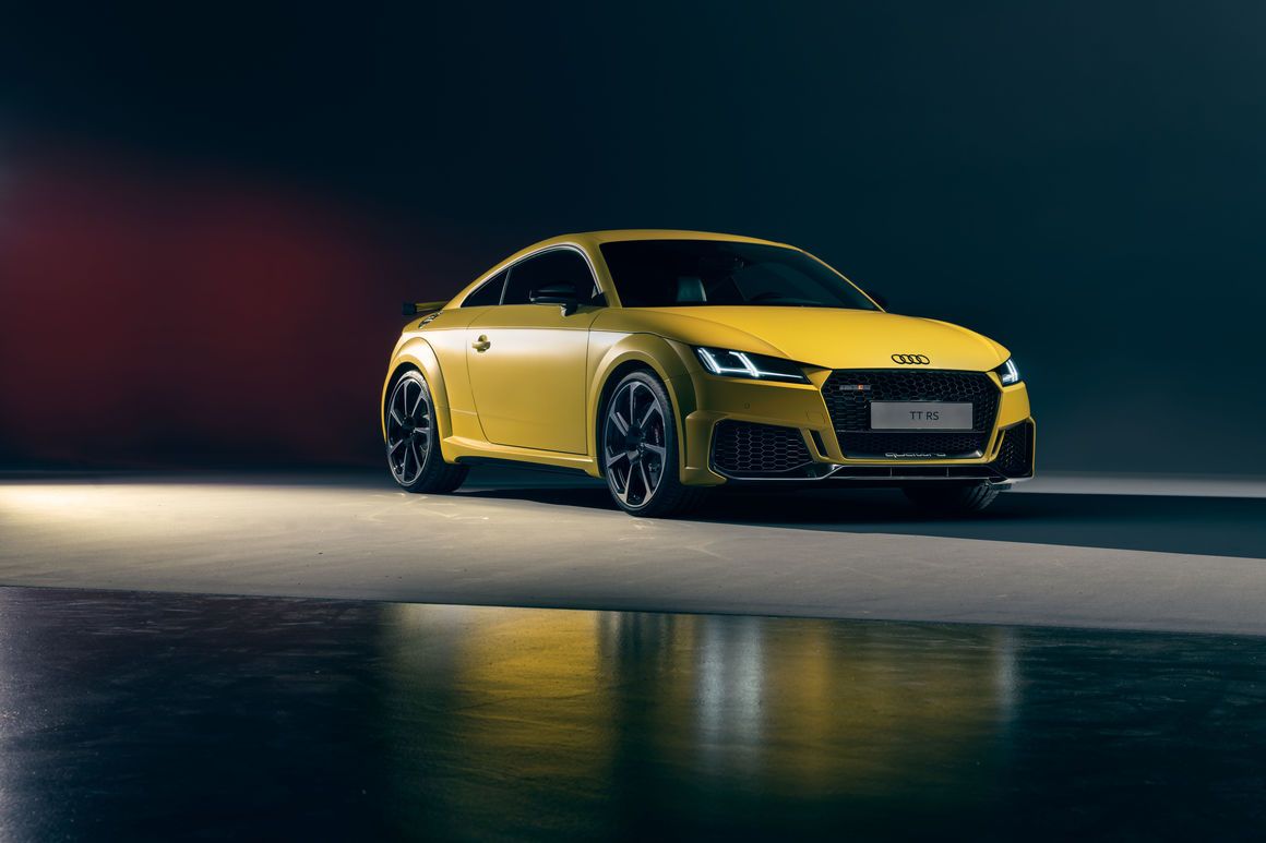 Audi TTS, Gelb, Spiegelung, Nacht, Dunkel, Hintergrund