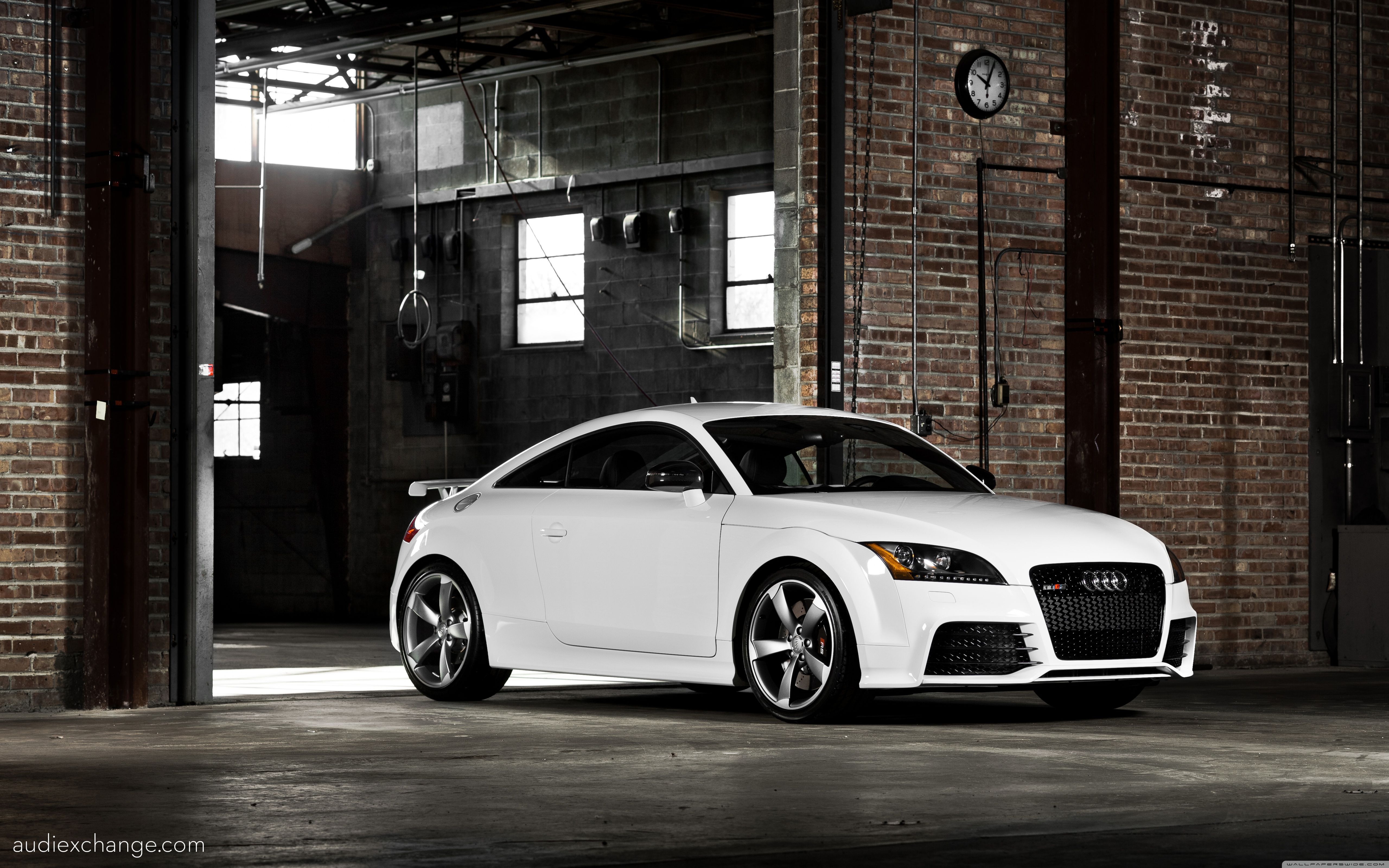 Audi TT, Weiß, Lagerhalle, Backstein, Coupé, 5K, Desktop-Hintergrund für Windows