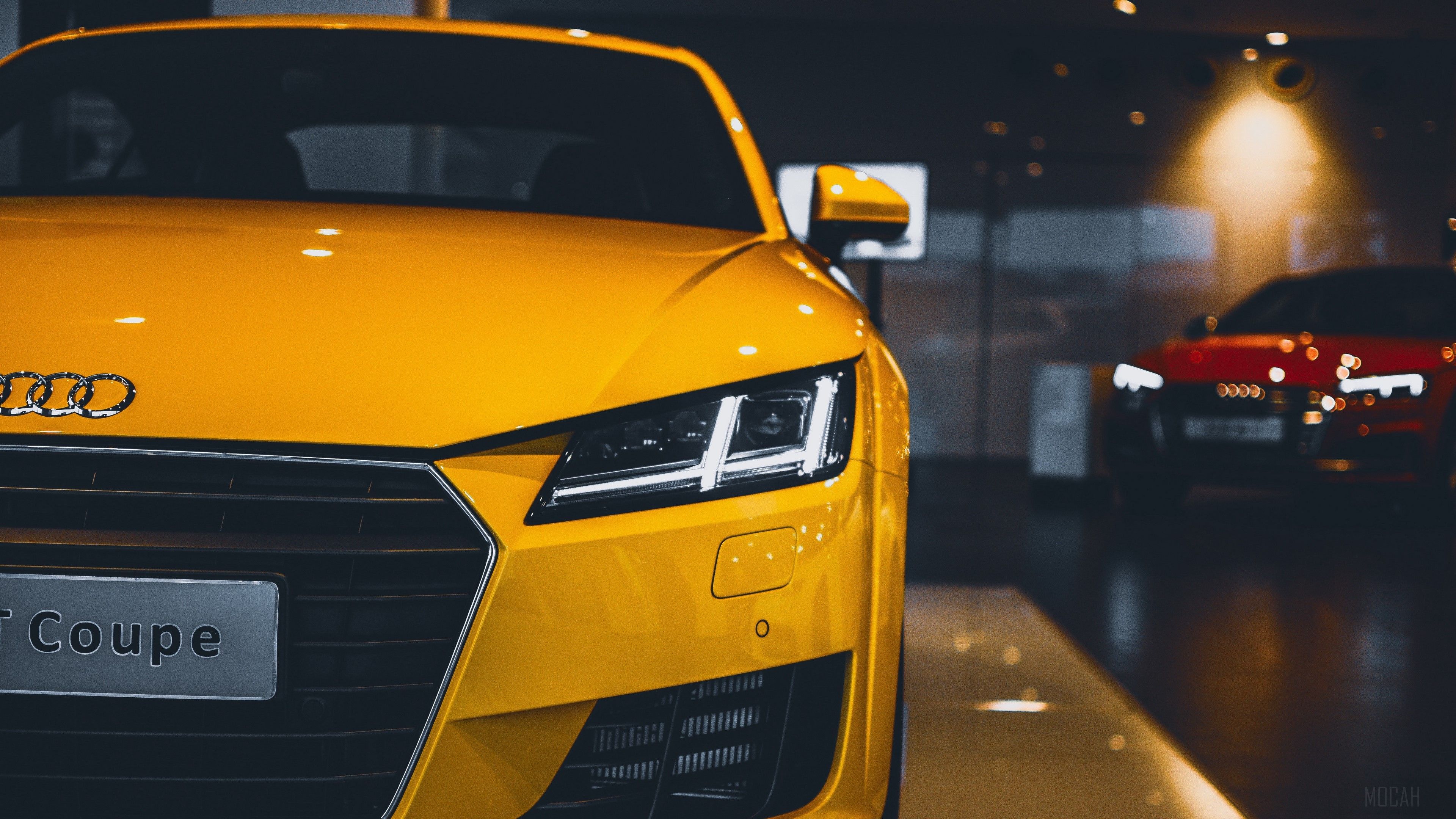 Audi TT, Gelb, Showroom, Scheinwerfer, Detailaufnahme, 4K, Hintergrundbild für den PC