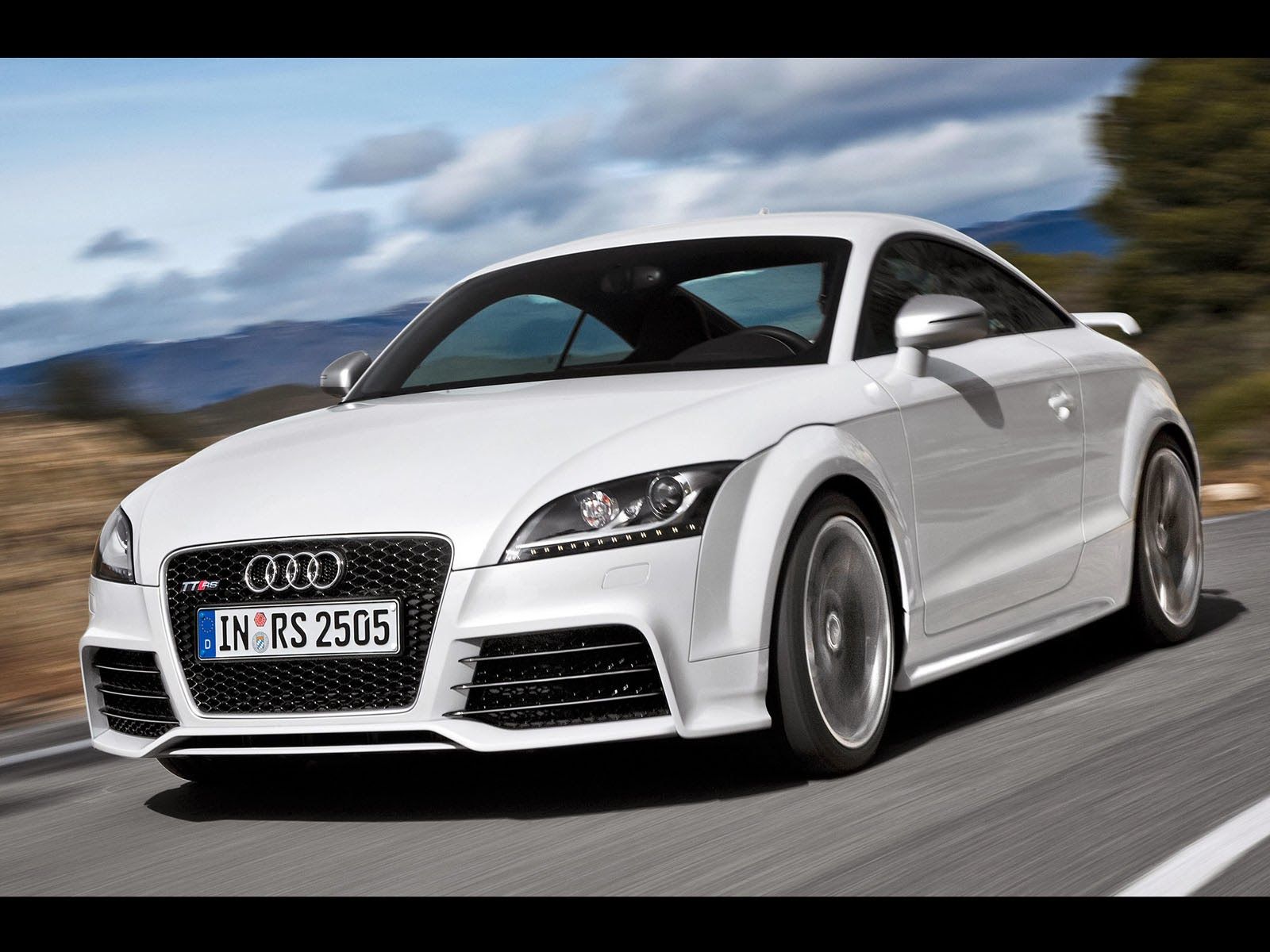 Audi TT RS, Weiß, Fahraufnahme, Frontansicht, Coupé, HD, iPad-Hintergrundbild