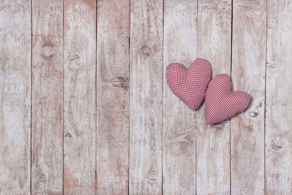 Stoffherzen, Rosa Herzen, Weißes Holz, Liebe, Shabby Chic, Hintergrundbild