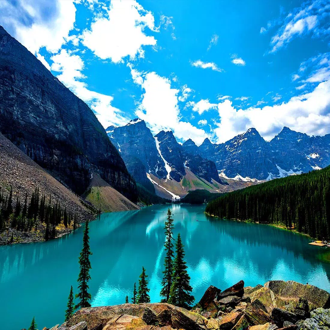 Moraine Lake, Banff-Nationalpark, Kanada, Bergsee, Türkis, Rocky Mountains, Hintergrundbild fürs iPad