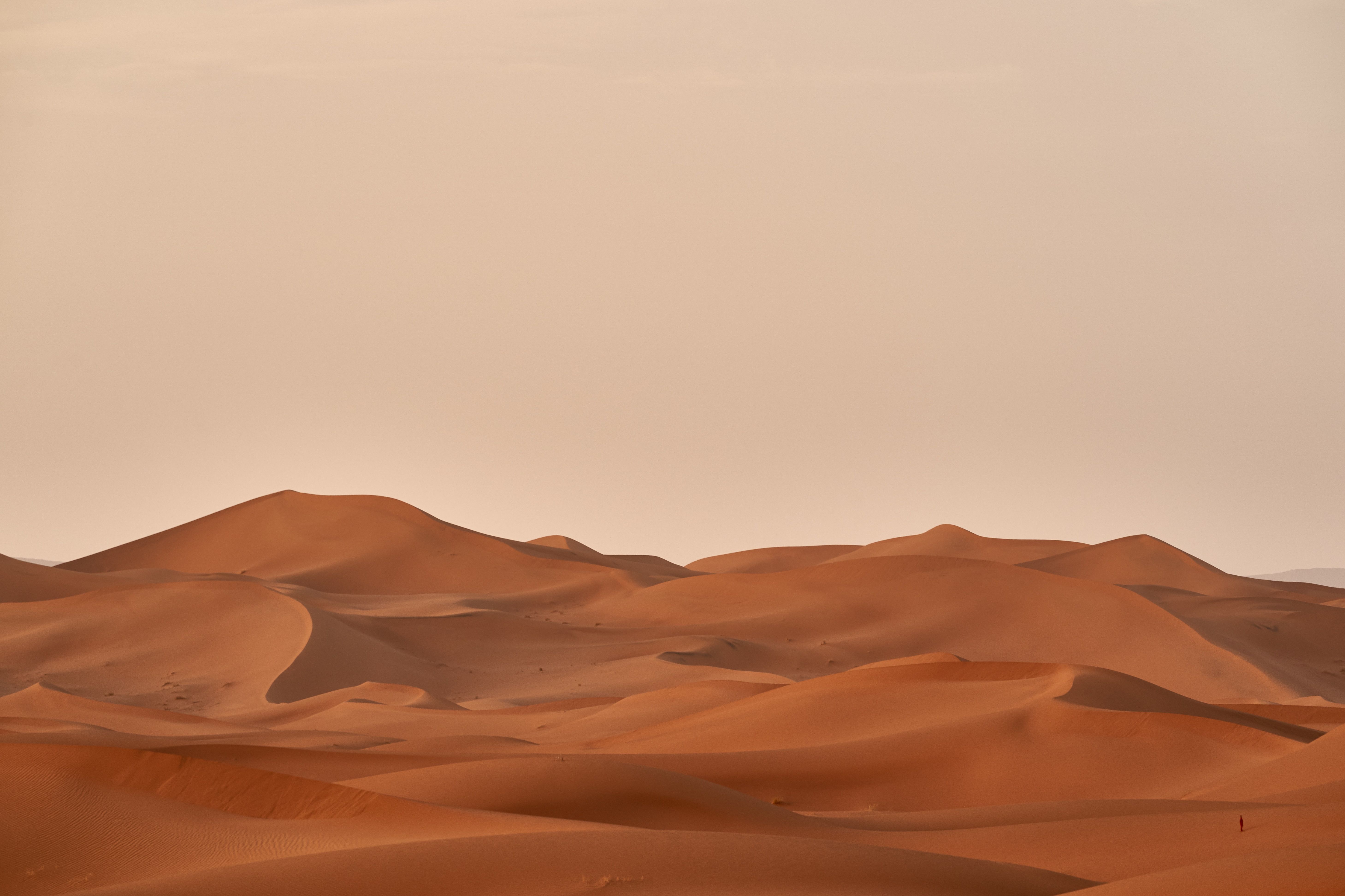 Wüste, Sanddünen, Dunst, Warme Töne, Landschaft, 5K, Desktop-Hintergrund für Windows