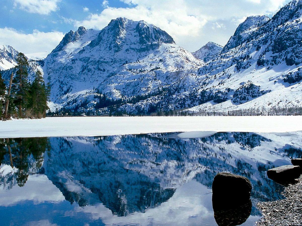Schneeberge, Bergsee, Spiegelung, Eis, Winter, Hintergrundbild für iPad und Tablet