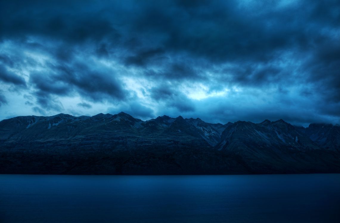 Bergkette, Dunkle Wolken, Sturm, Blau, Dramatisch, Hintergrundbild