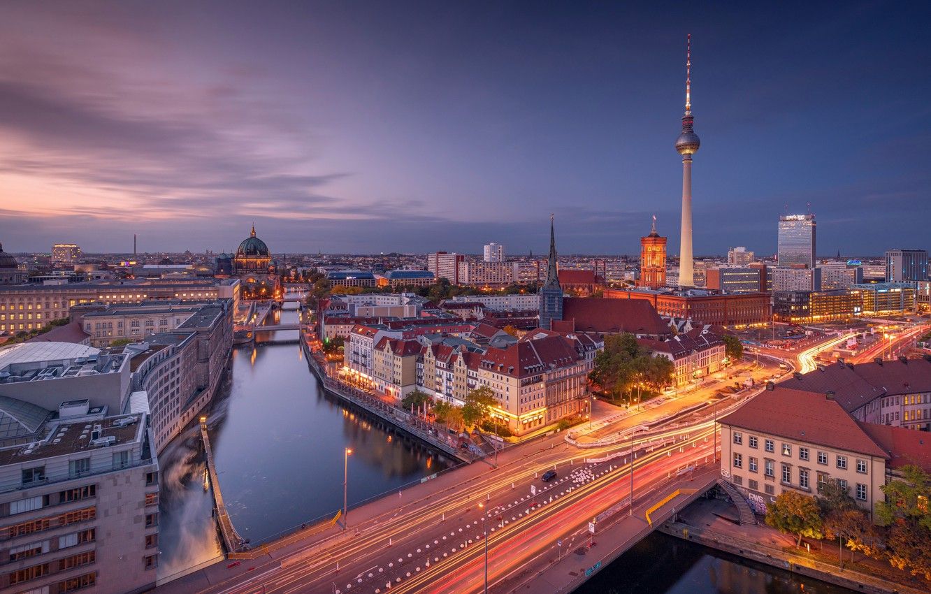 Berliner Fernsehturm, Spree, Berlin, Abenddämmerung, Lichtspuren, Skyline, HD-Hintergrundbild für PC