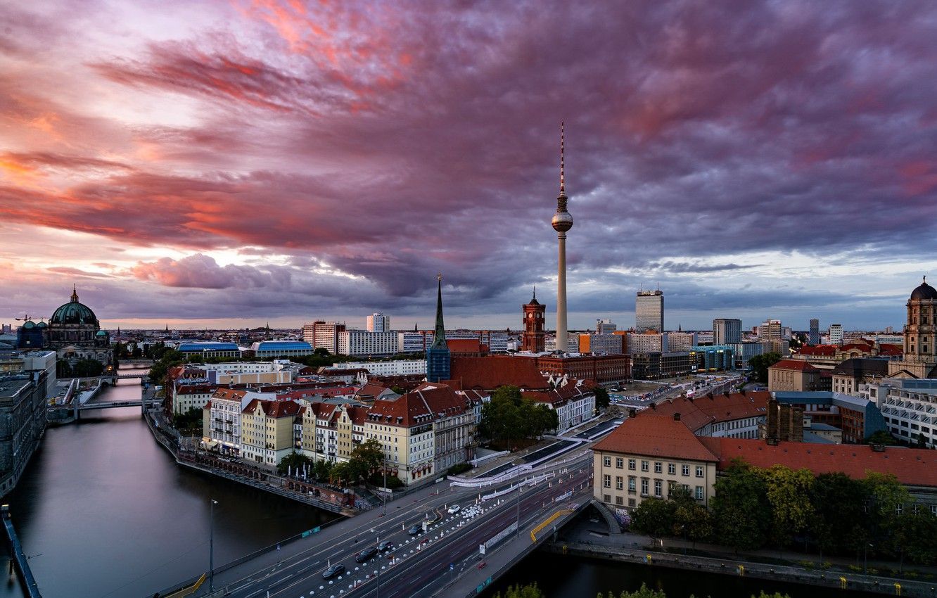Berliner Fernsehturm, Rotes Rathaus, Spree, Berlin, Lila Himmel, Dämmerung, HD, PC-Hintergrundbild