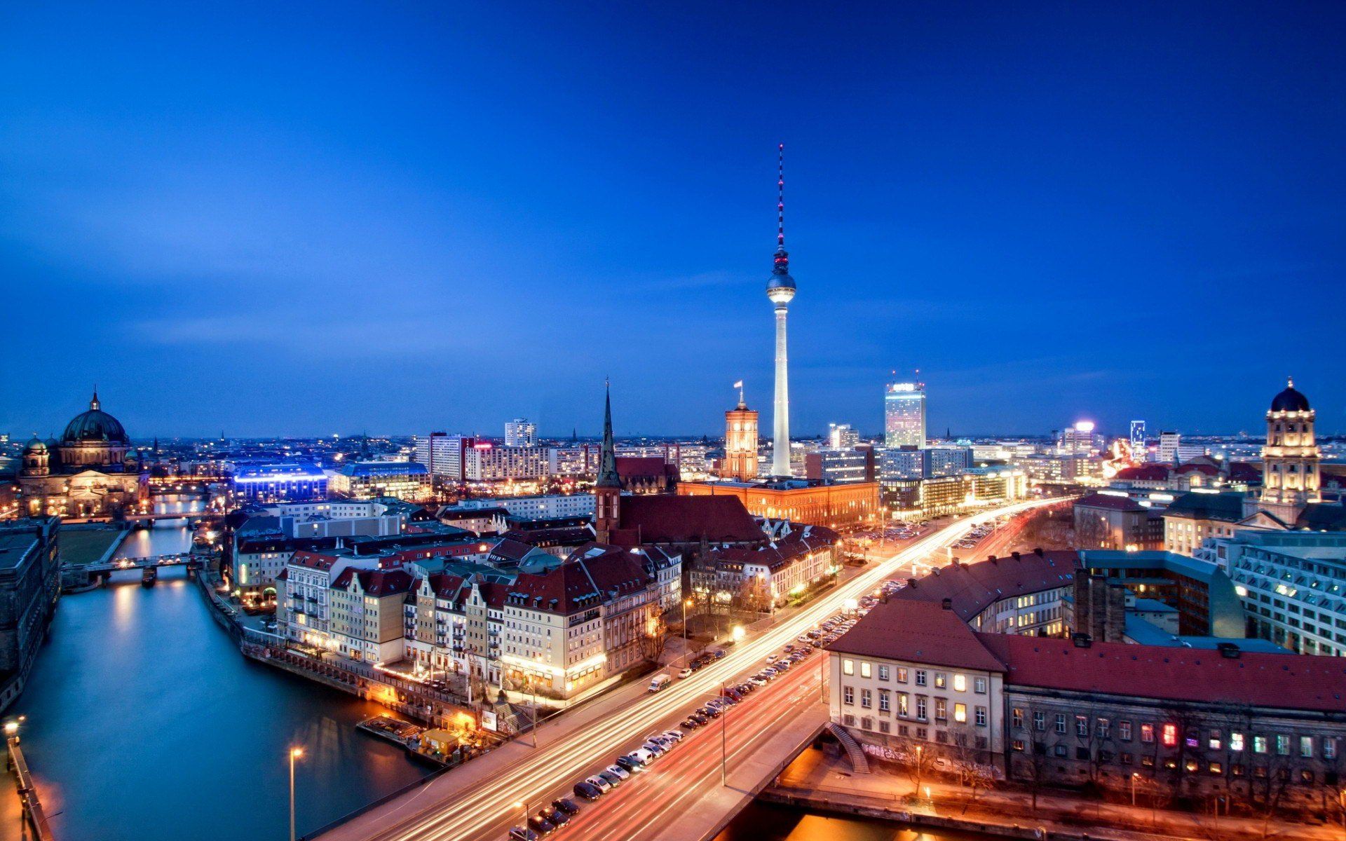 Berliner Fernsehturm, Spree, Berlin, Blaue Stunde, Lichtspuren, Skyline, Full-HD-Hintergrundbild für PC
