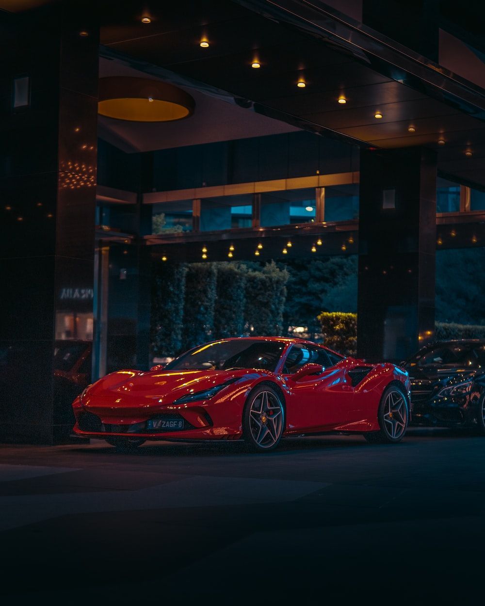 Ferrari, Supersportwagen, Nacht, Beleuchtete Einfahrt, Hintergrundbild für iPad und Tablet