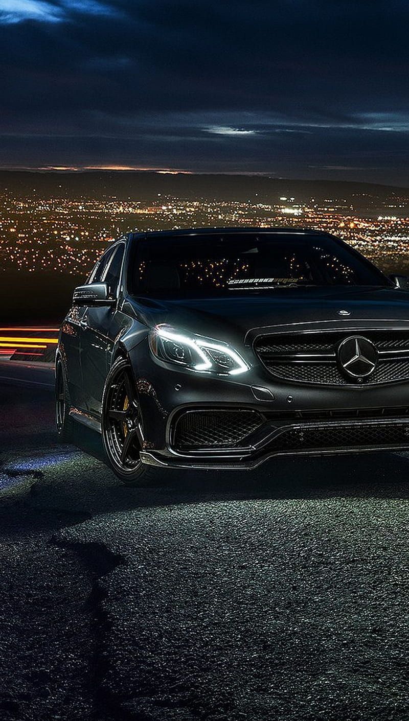 Mercedes-Benz E-Klasse Coupé, Nacht, Stadtlichter, Schwarz, HD, iPhone-Hintergrundbild