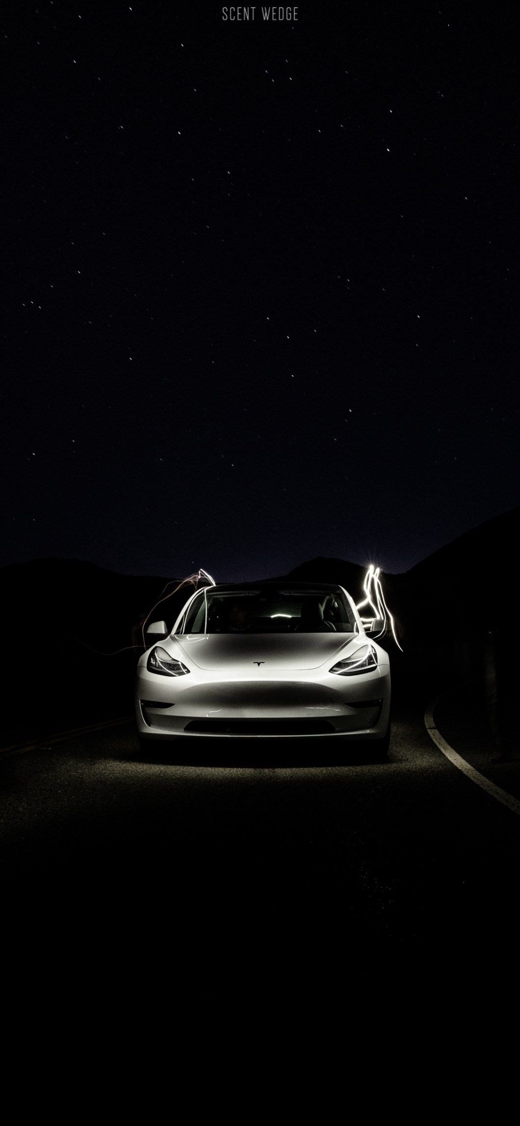 Tesla, Scheinwerfer, Schwarzer Hintergrund, Minimalismus, Nacht, Sperrbildschirm fürs iPhone
