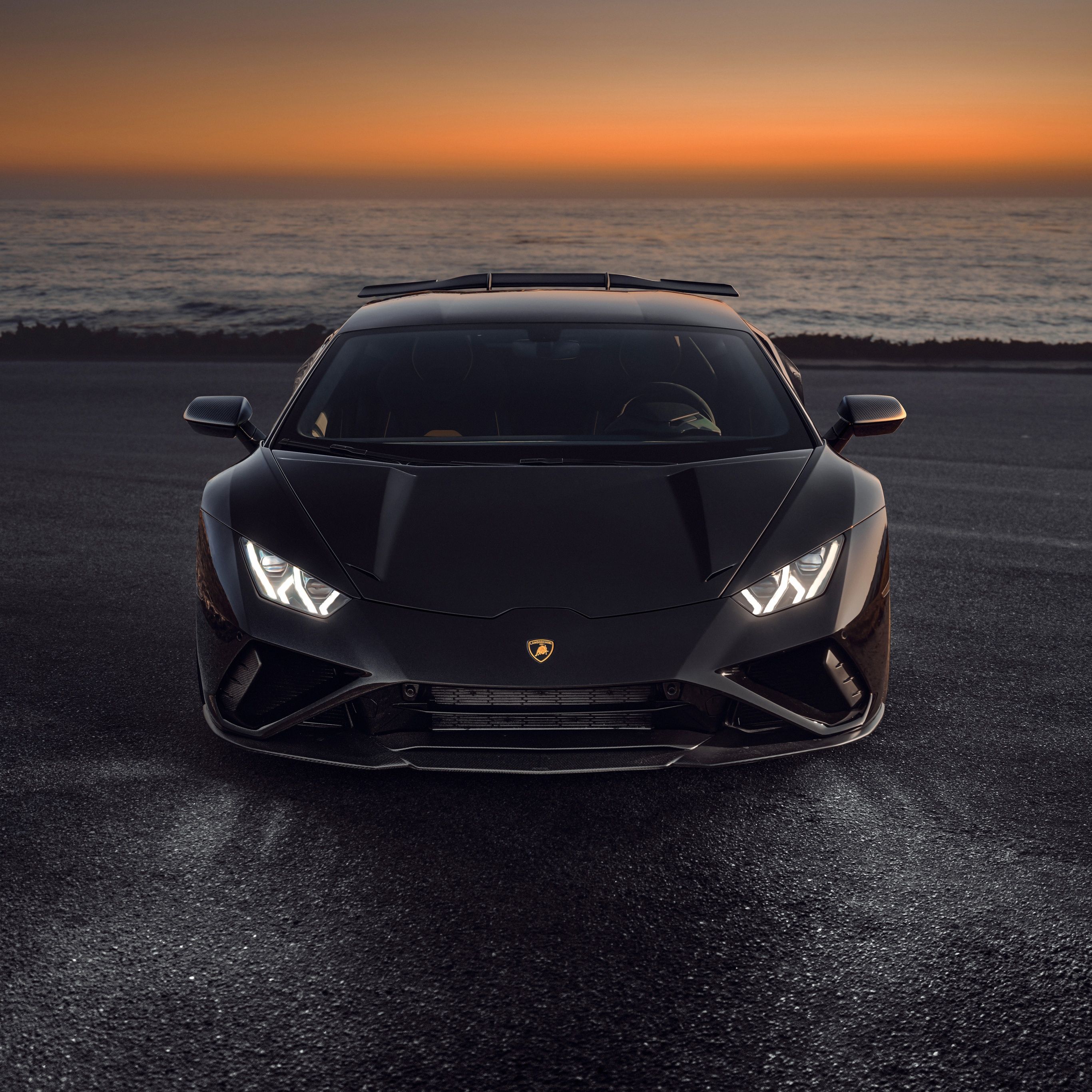 Lamborghini Huracán, Schwarzer Supersportwagen, Sonnenuntergang, Küste, Frontansicht, Tablet-Hintergrundbild