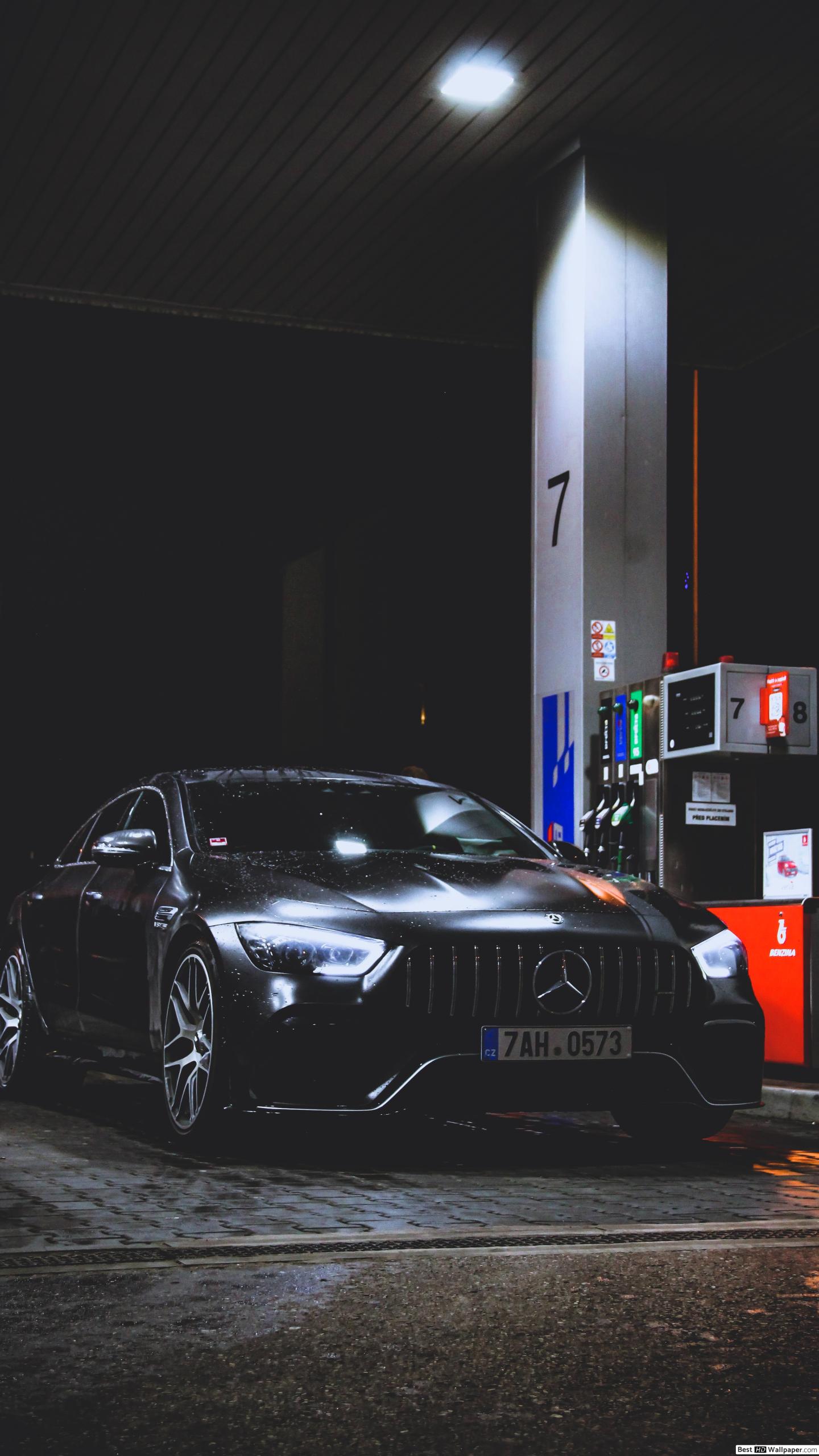 Mercedes-AMG, Tankstelle, Nacht, Schwarz, QHD+, Handy-Hintergrund im Hochformat