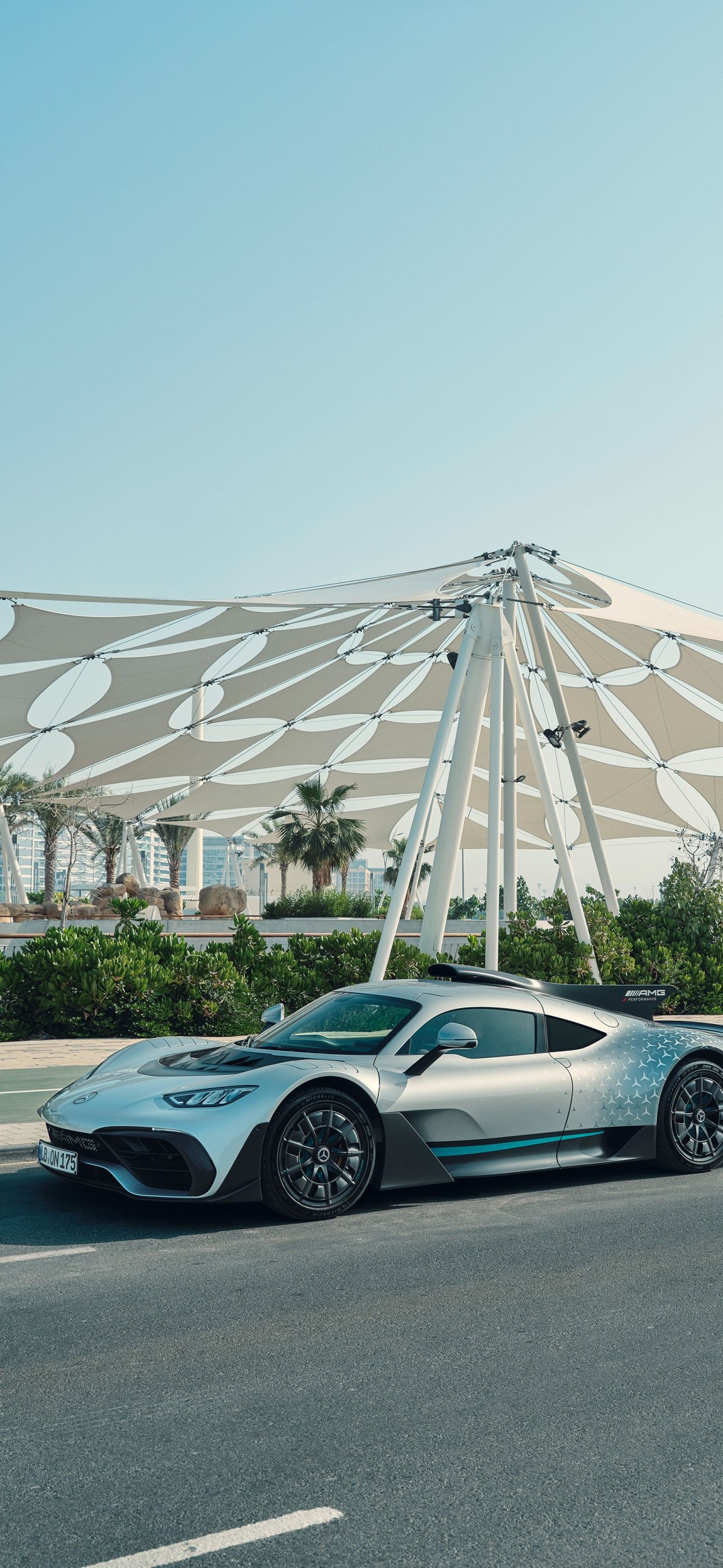 Mercedes-AMG, Hypercar, Silber, Moderne Architektur, Full HD, Hintergrundbild fürs Handy