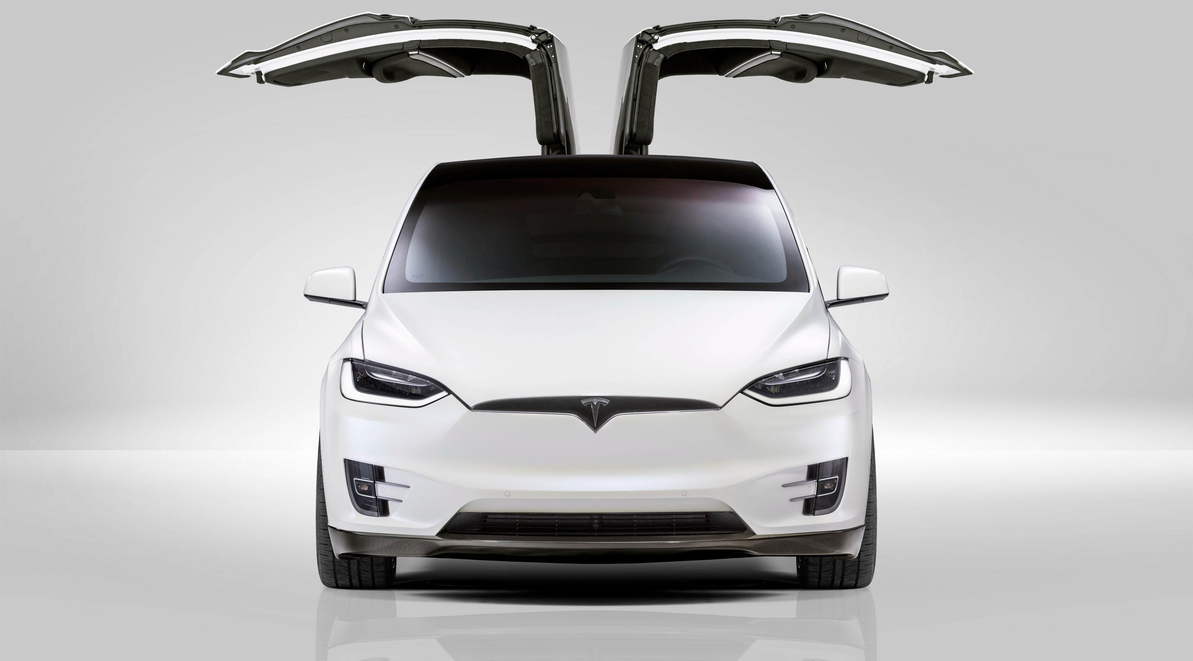 Tesla Model X, Tesla, Flügeltüren, Weißes SUV, Studio, Frontansicht, 4K, Laptop-Hintergrundbild