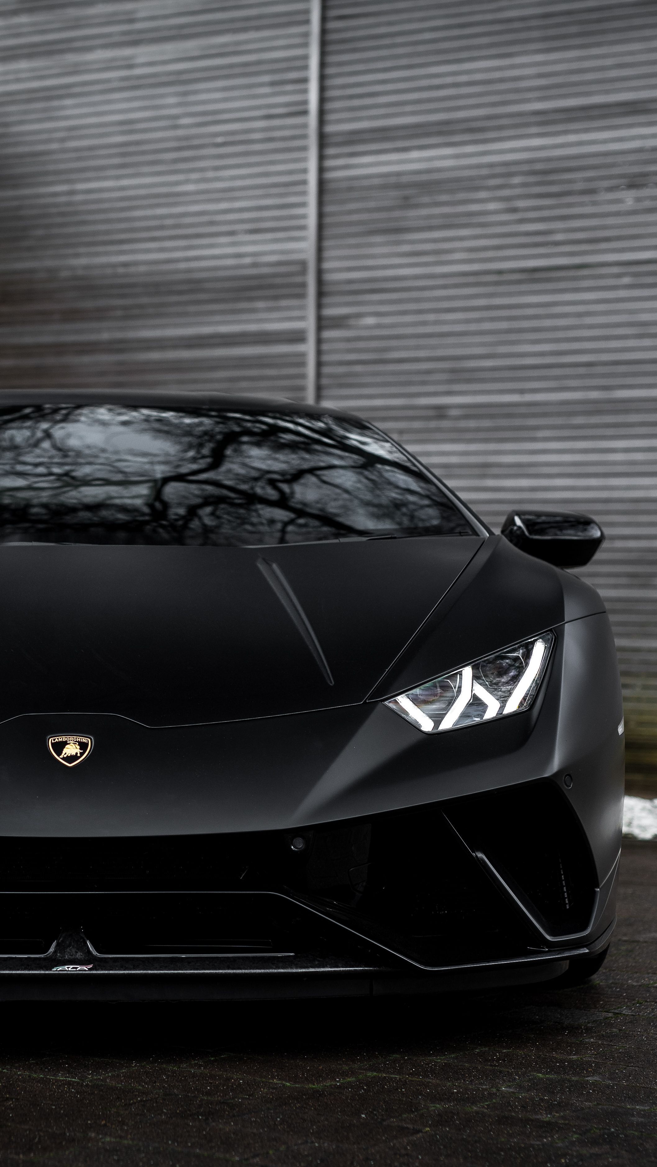 Lamborghini Huracán, Schwarzer Sportwagen, Frontansicht, Hochformat, QHD+, Handy-Hintergrundbild