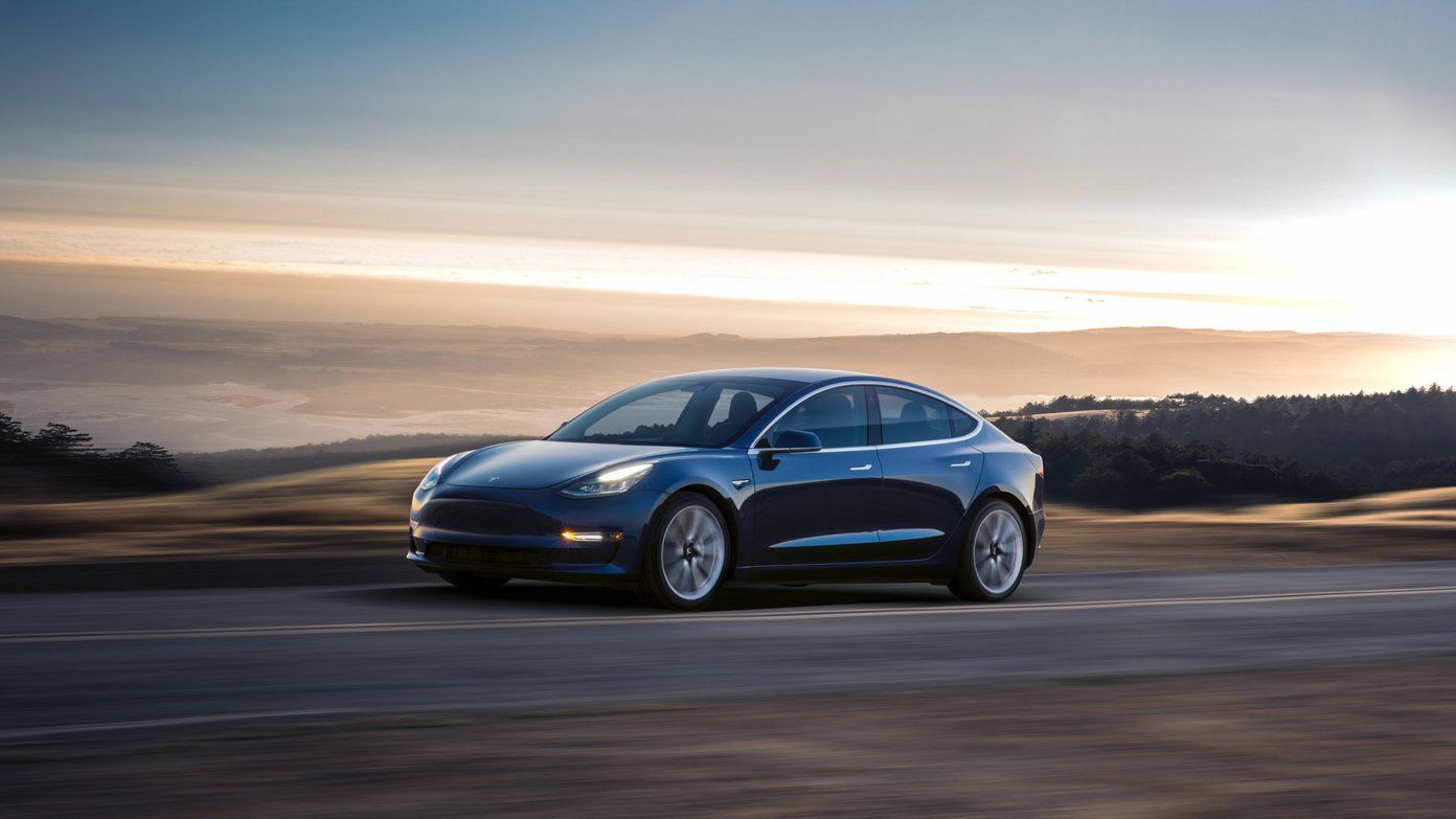Tesla Model 3, Tesla, Blaue Limousine, Abendlicht, Fahrt, HD, Laptop-Hintergrundbild