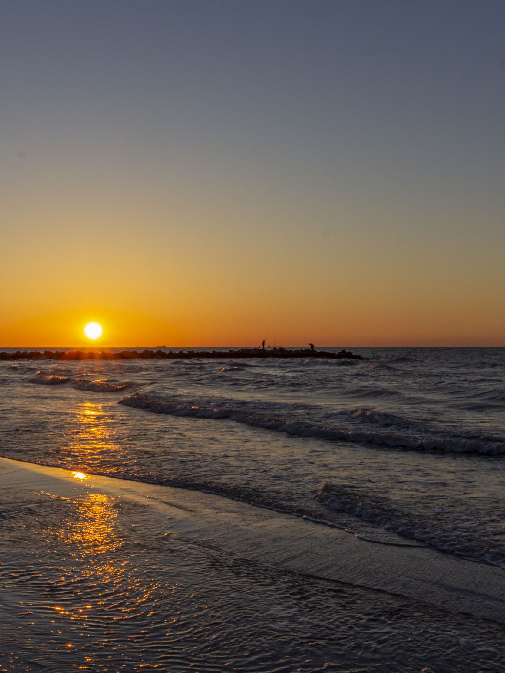 Strand, Meer, Sonne, Bewölkter Himmel, Dämmerung, QHD+, iPad-Hintergrundbild