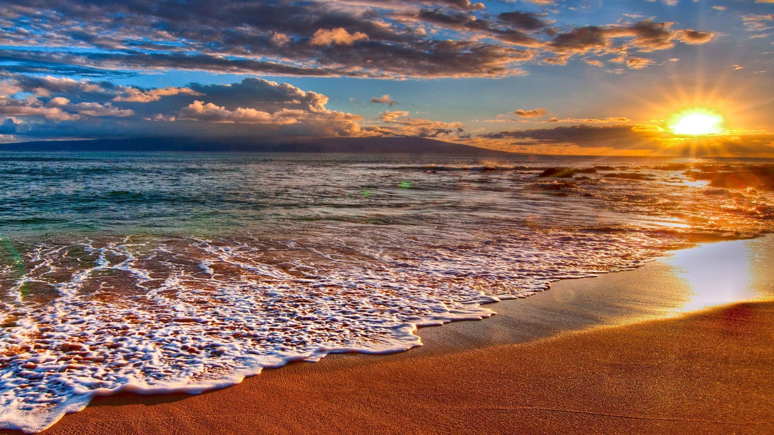 Strand, Wellen, Sonnenstern, Gischt, Wolken, 2K, Desktop-Hintergrund für Windows