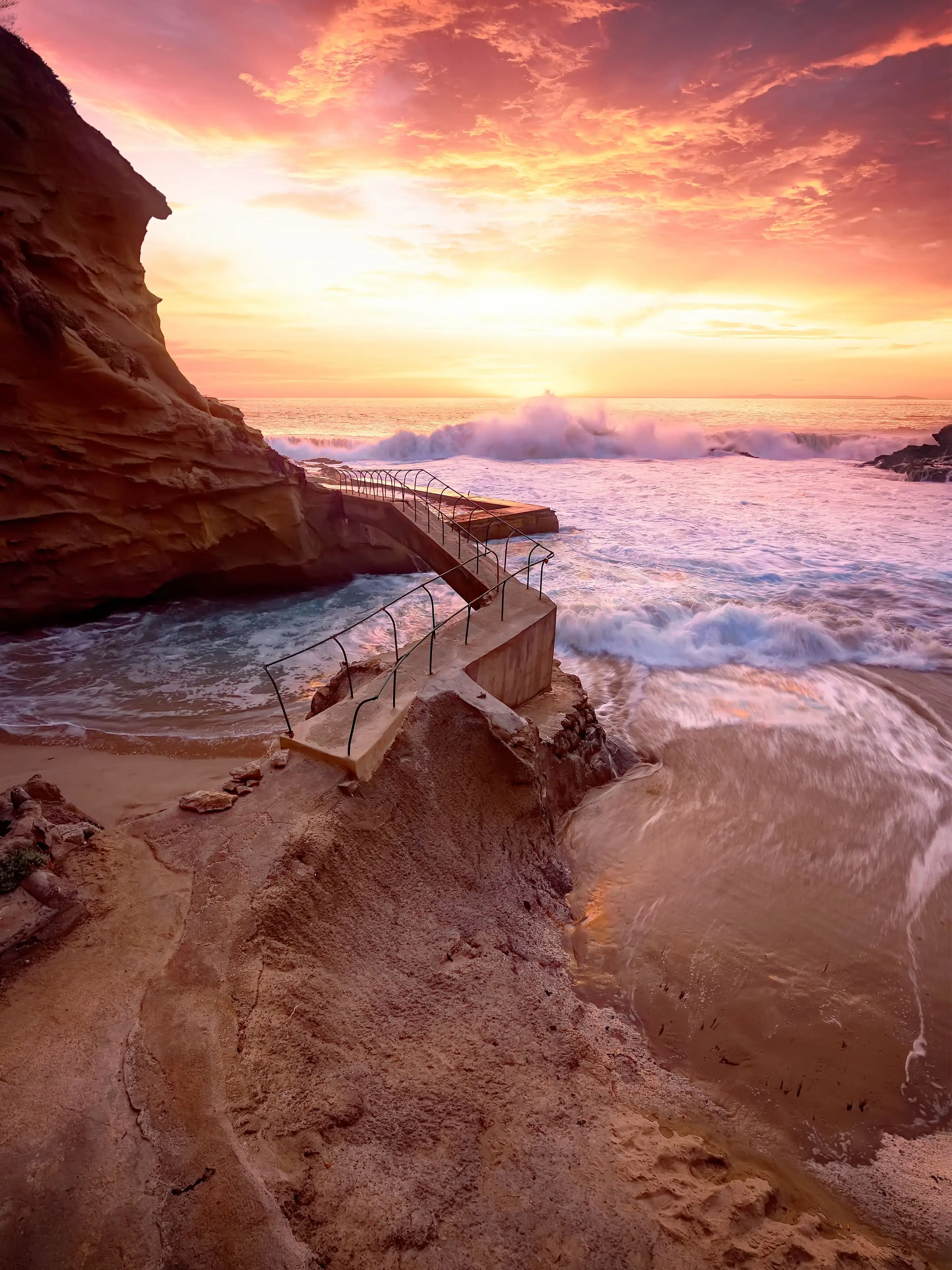Felsen, Küste, Rosa Himmel, Meer, Sandstein, QHD+, Hintergrundbild fürs Tablet