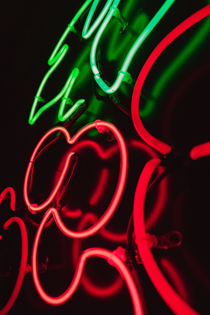 Kirschen, Neonschild, Rot, Grün, Nahaufnahme, HD, Handy-Hintergrund im Hochformat