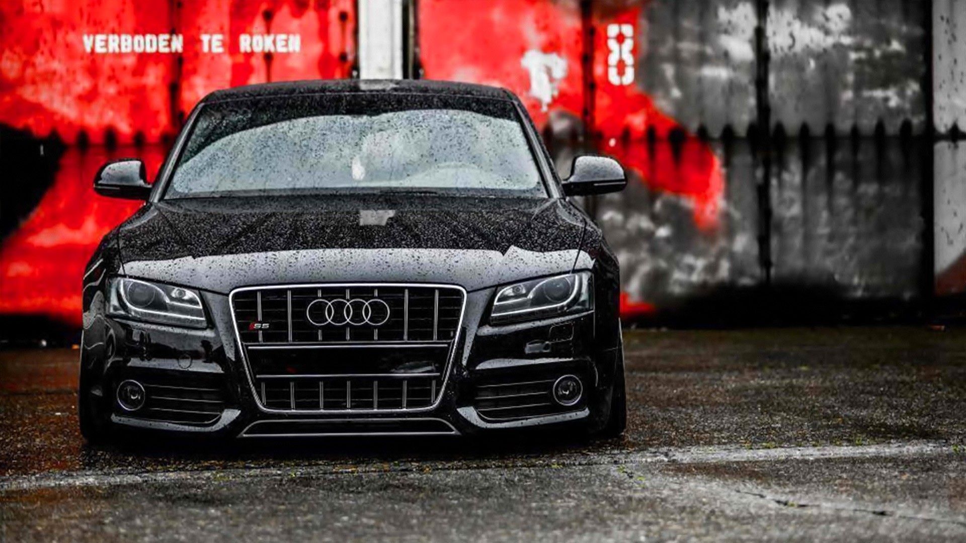 Audi S8, Limousine, Schwarz, Graffiti, Regen, 16:9, Full-HD-Hintergrundbild für den Desktop