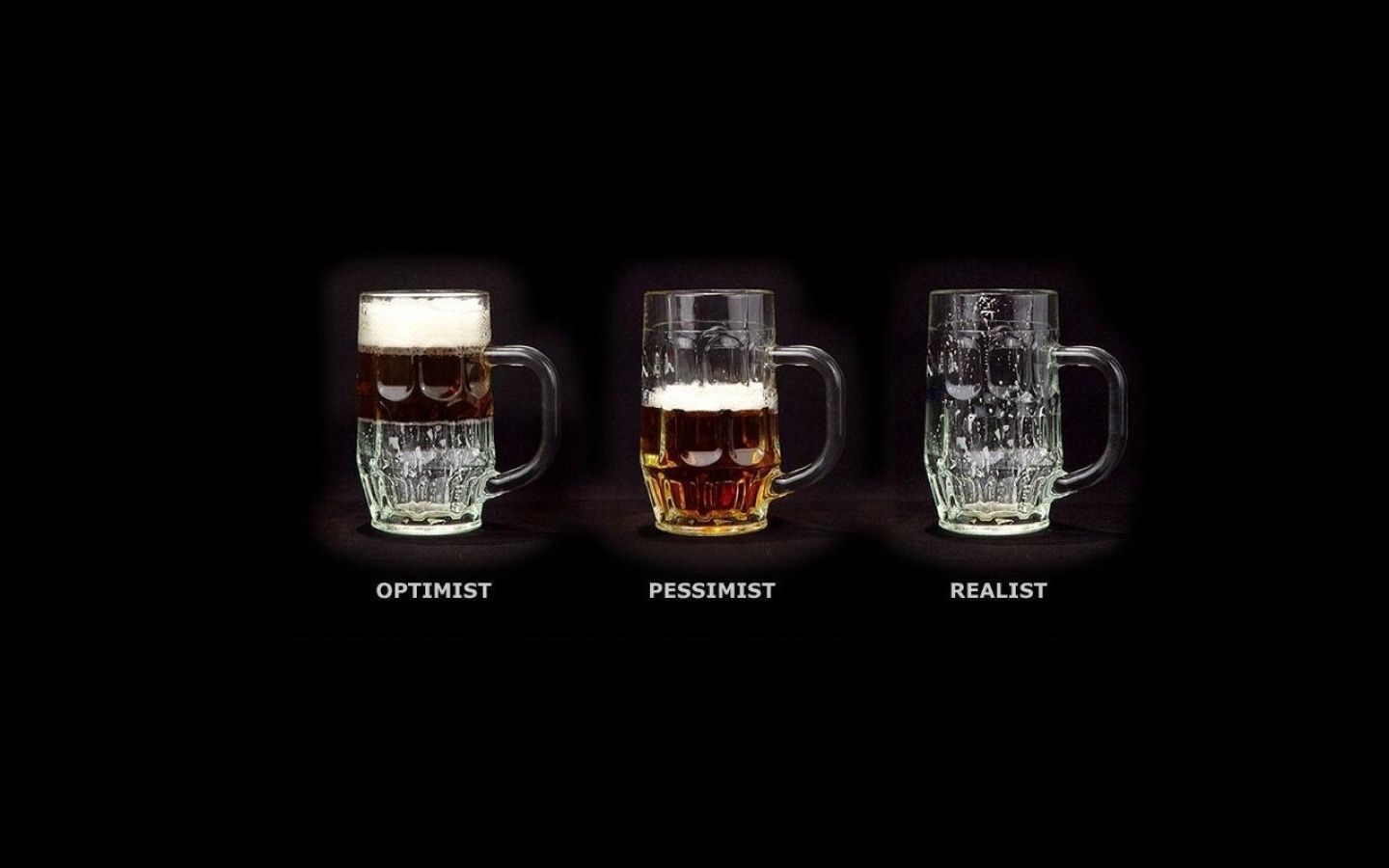 Optimist Pessimist Realist, Bierkrüge, Humor, Schwarzer Hintergrund, Minimalistisch, HD Wallpaper
