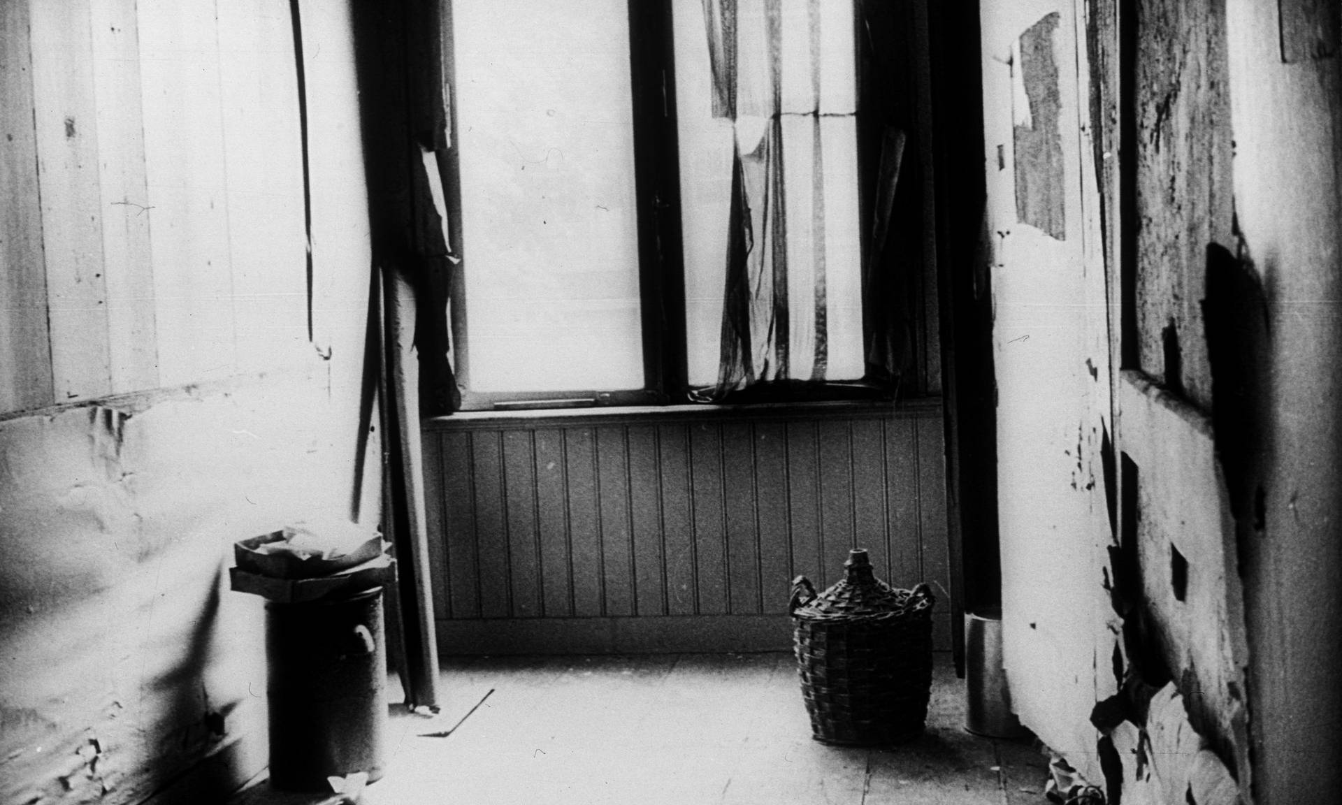 Hinterhaus, Anne-Frank-Haus, Leerer Raum, Fenster, Schwarz-Weiß, Full-HD-Hintergrundbild für PC