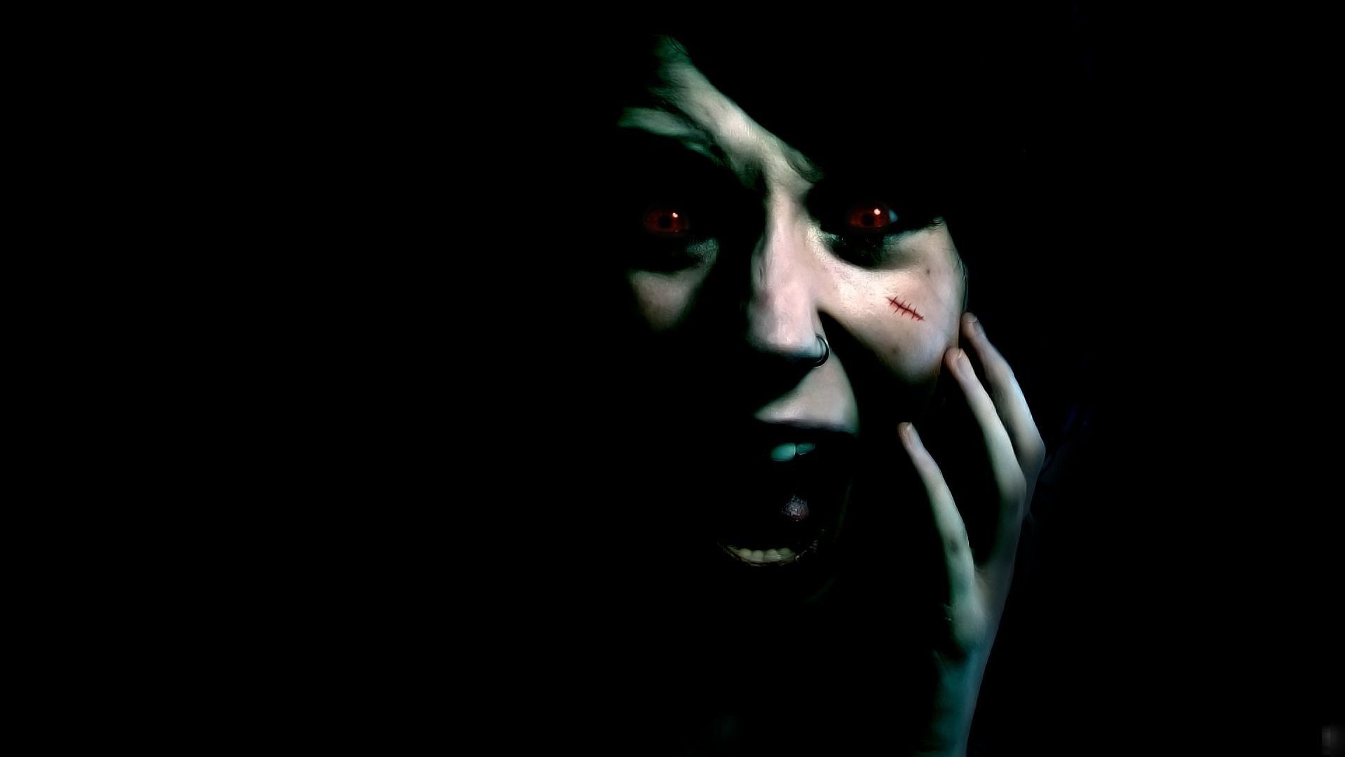 Schreiende Frau, Rote Augen, Dunkel, Gesicht, Angst, 16:9, Full-HD-Hintergrundbild für den Desktop