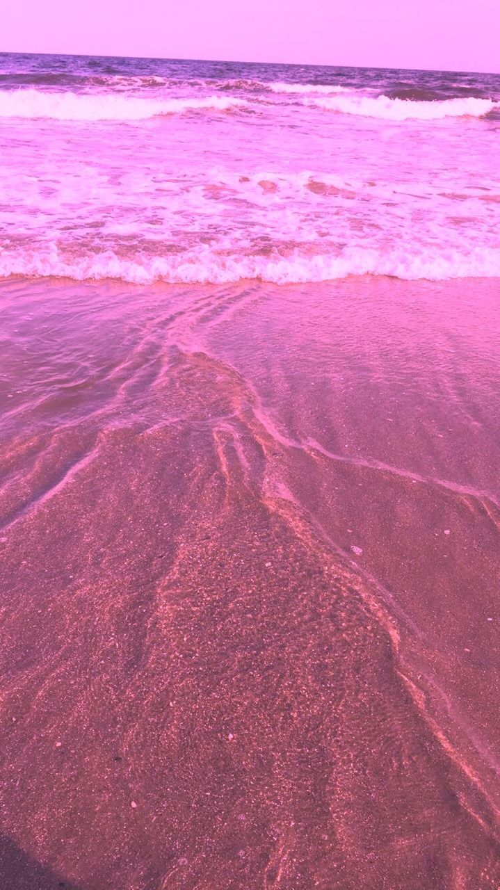 Strand, Meer, Wellen, Rosa Filter, Sand, Hochformat, Hintergrundbild fürs Smartphone