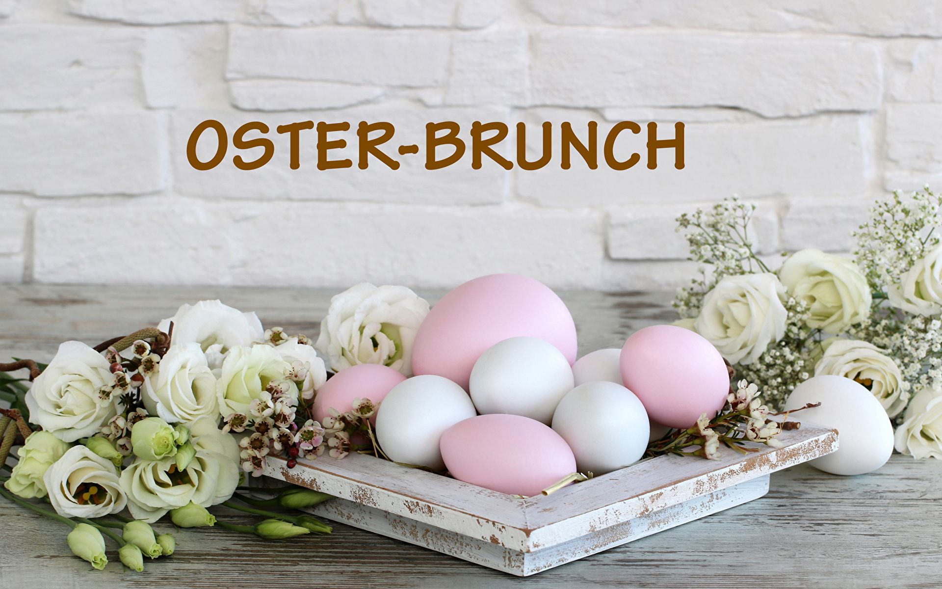 Oster-Brunch, Ostereier, Rosen, Holztablett, Weiße Wand, Full HD, MacBook-Hintergrundbild