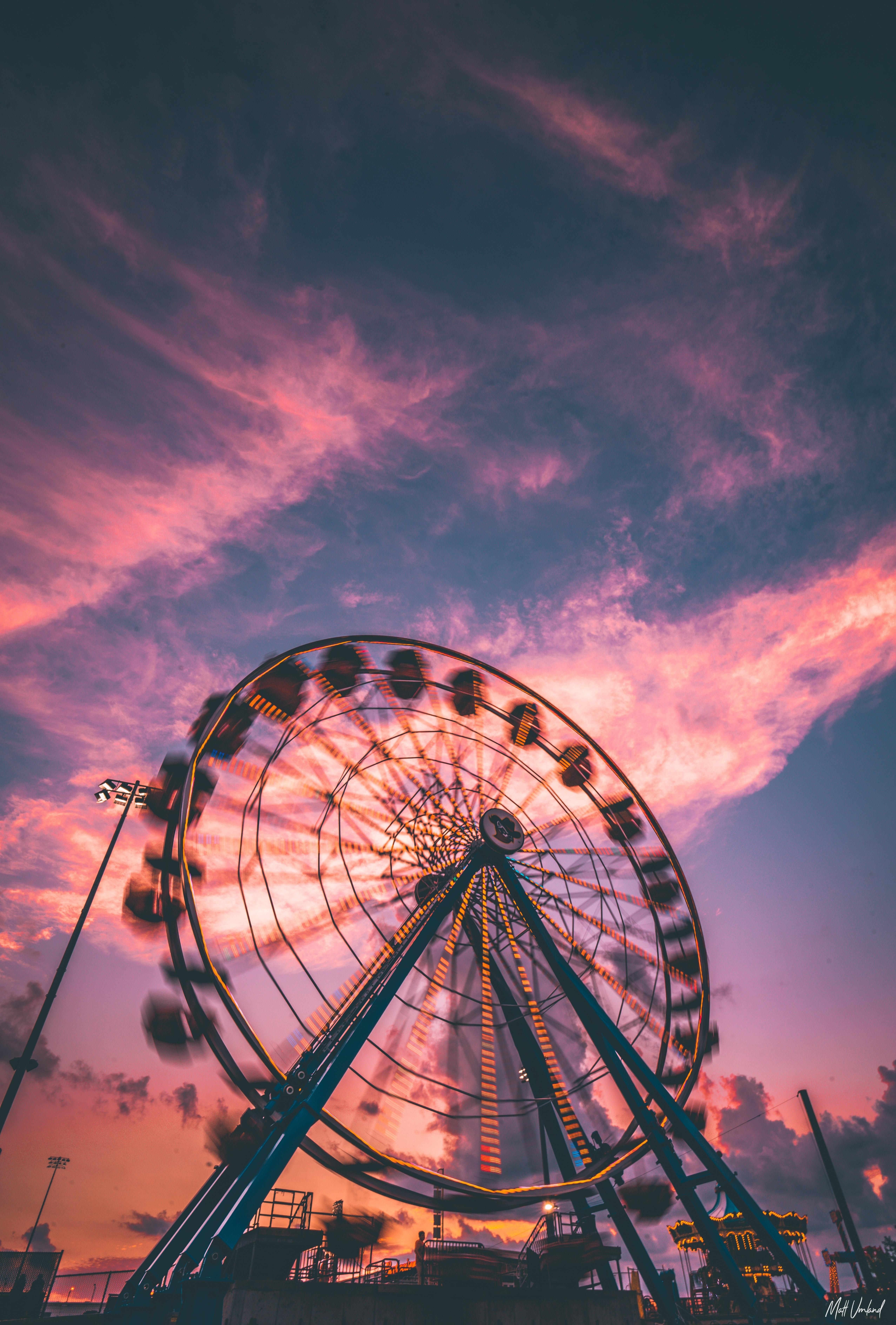 Riesenrad, Rosa Wolken, Sonnenuntergang, Silhouette, Dämmerung, QHD+, iPad-Hintergrundbild