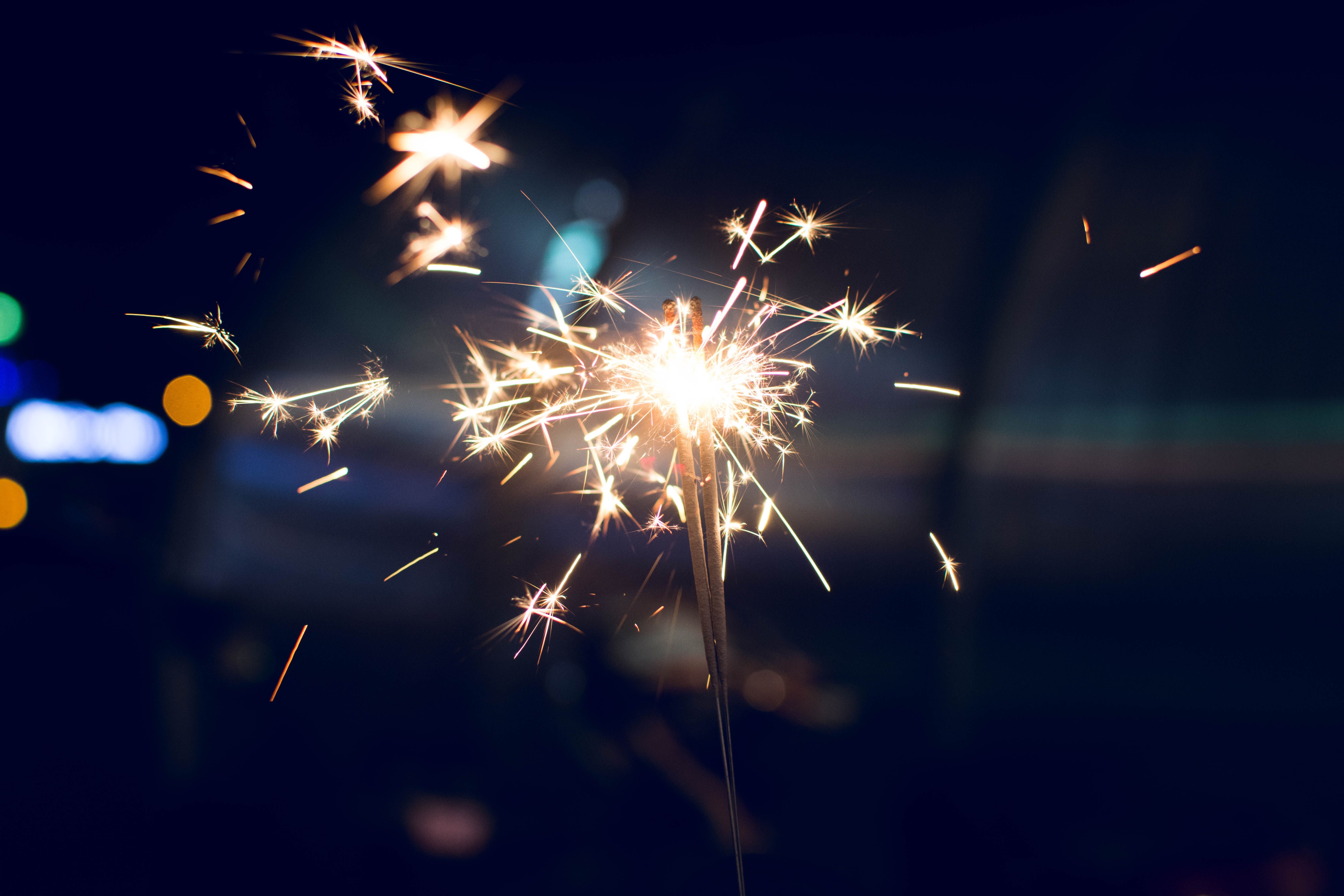 Wunderkerze, Funken, Dunkelblau, Bokeh, 6K, Hintergrund für den Desktop