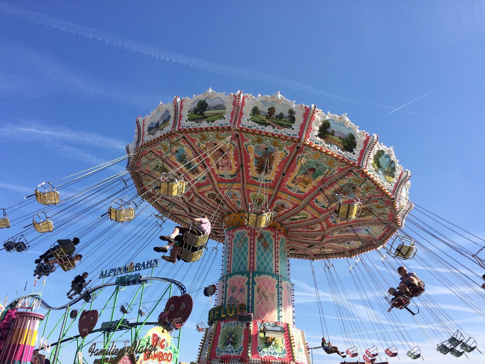 Kettenkarussell, Blauer Himmel, Kirmes, Fahrgeschäft, Sommer, Full HD, Tablet-Hintergrund