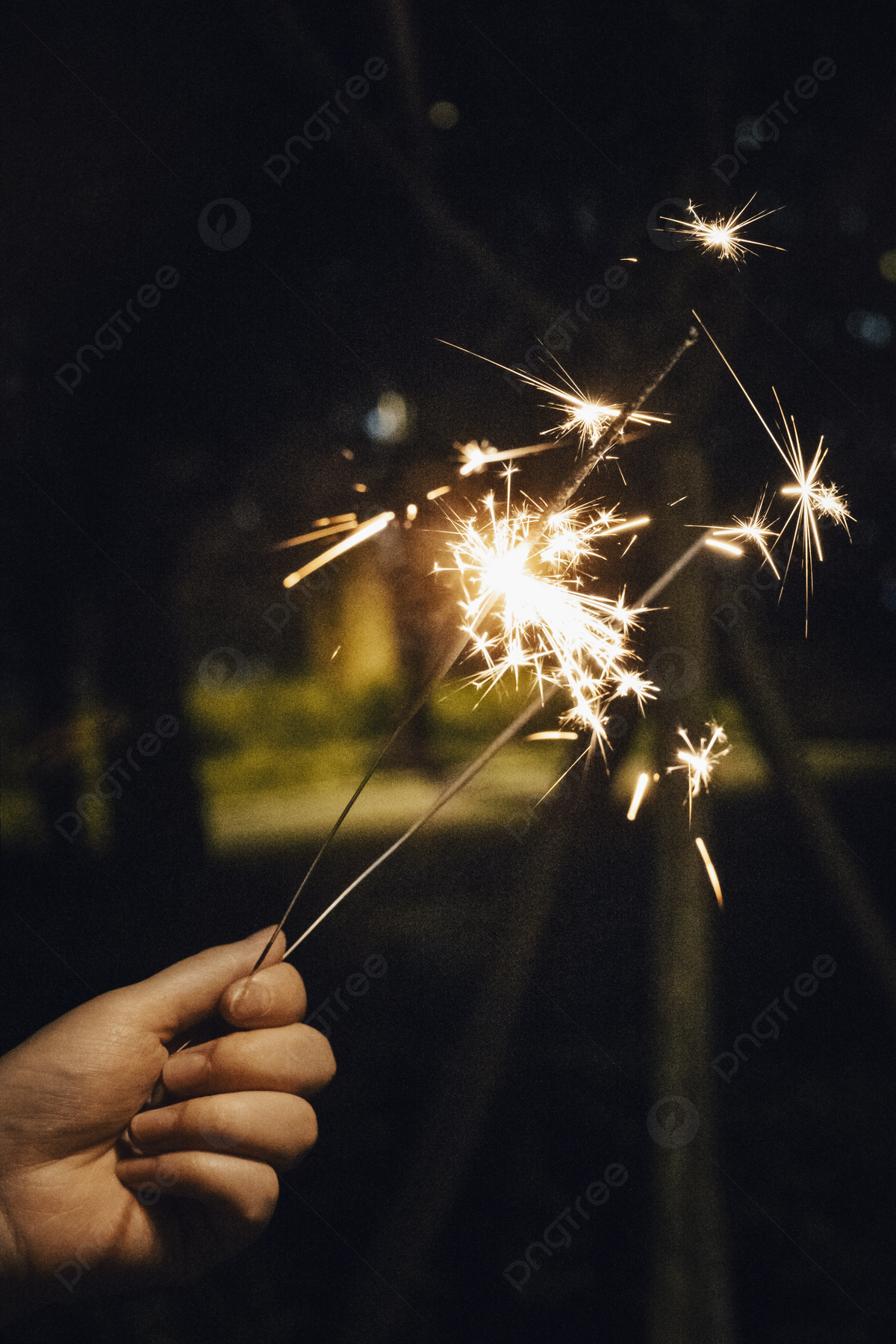 Wunderkerze, Hand, Funken, Dunkel, Full HD, Handy-Hintergrund im Hochformat