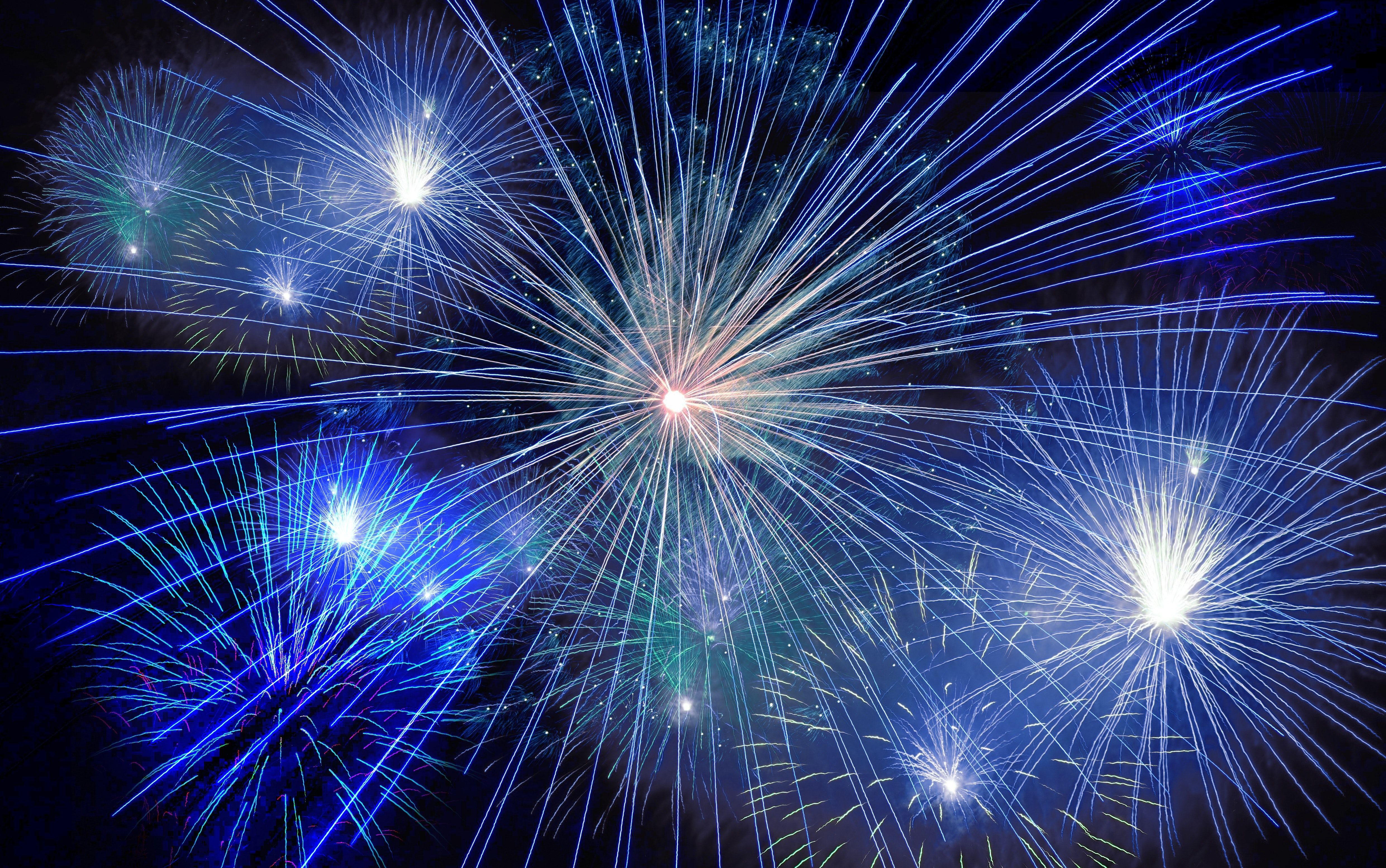 Feuerwerk, Blau, Nachthimmel, Pyrotechnik, Neujahr, 16:10, 4K-Hintergrundbild für den Desktop