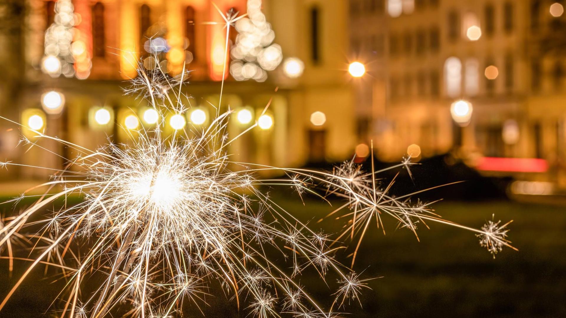 Wunderkerze, Stadtlichter, Bokeh, Gold, Abend, Full HD 1080p, Desktop-Hintergrundbild