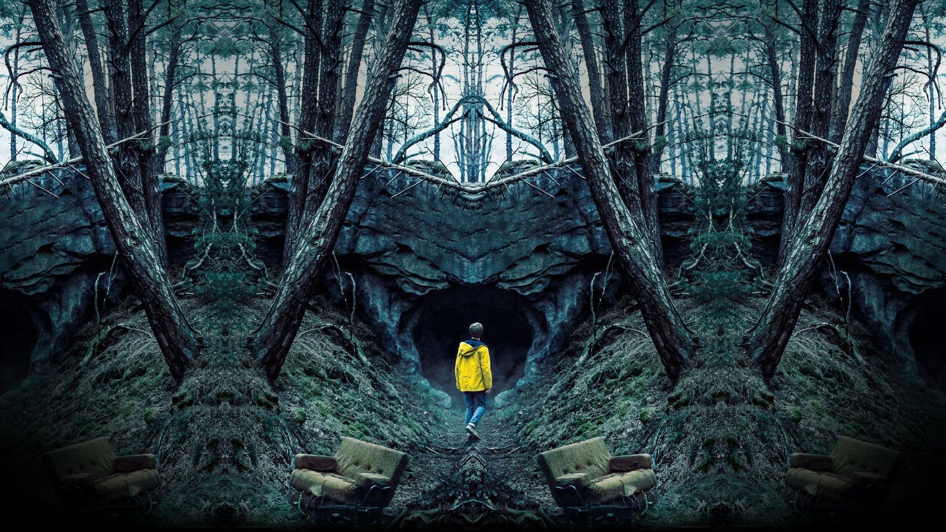 Dark, Jonas Kahnwald, Gelbe Regenjacke, Höhle, Spiegelsymmetrie, Wald, Full HD, Desktop-Hintergrund