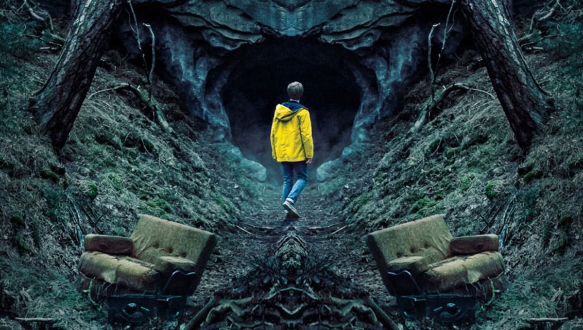 Dark, Jonas Kahnwald, Gelbe Regenjacke, Höhle, Sessel, Hintergrundbild