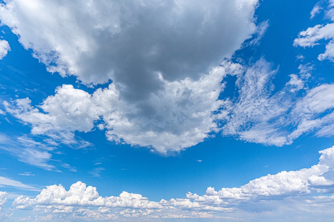 Wolken, Blauer Himmel, Kumuluswolken, Sonnentag, Hintergrund