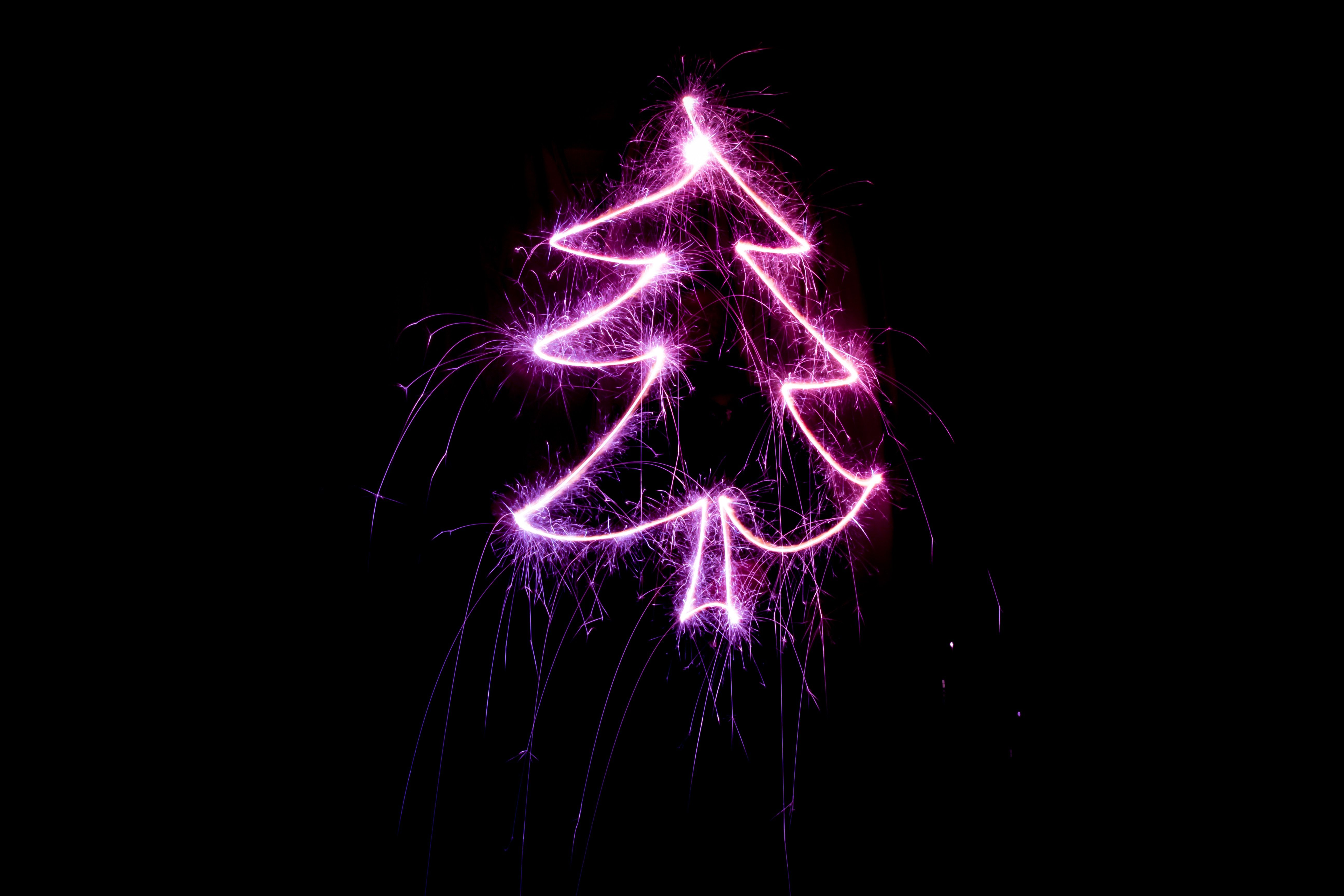 Tannenbaum, Wunderkerze, Lichtmalerei, Weihnachten, Schwarzer Hintergrund, 5K Wallpaper