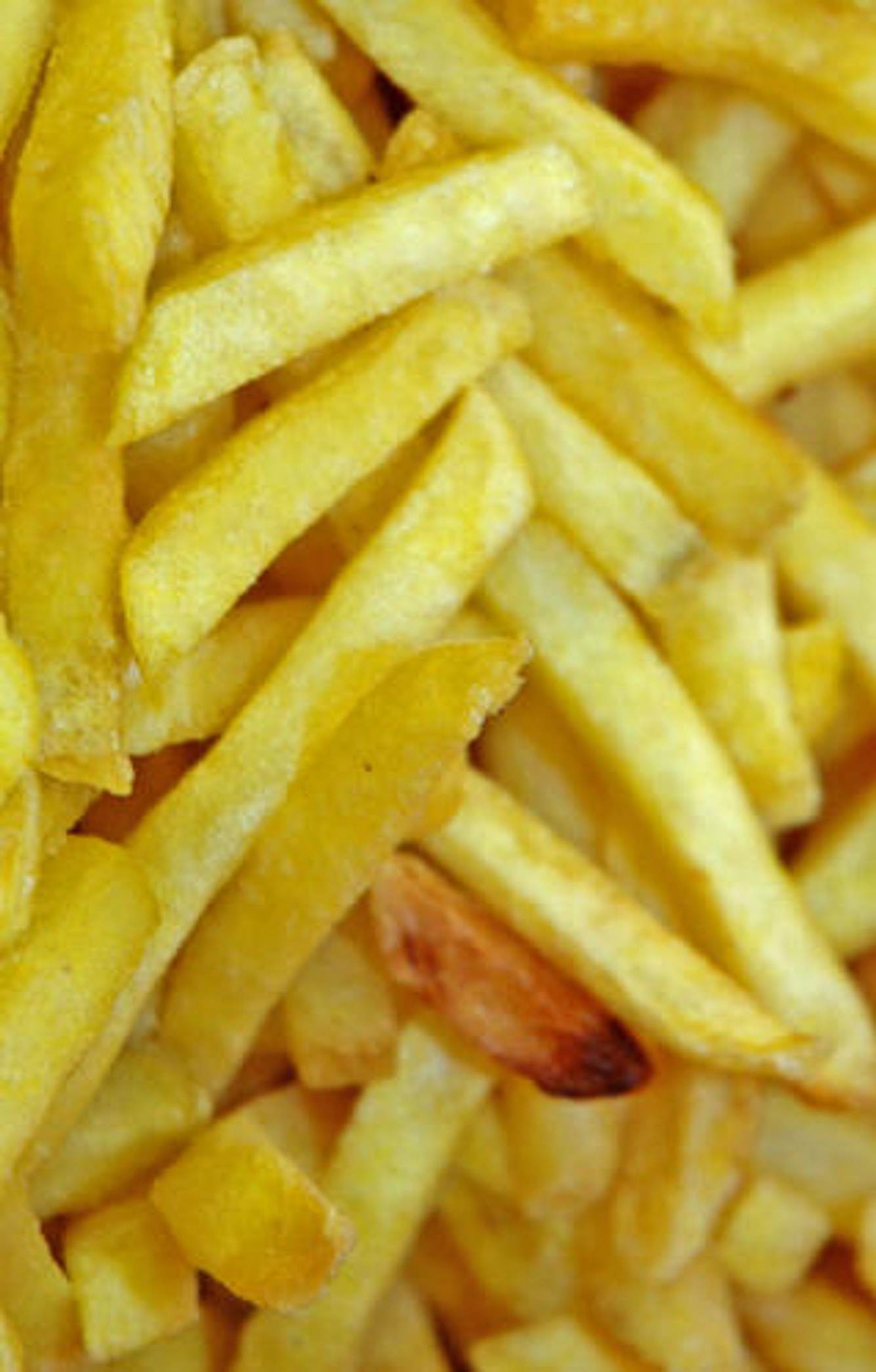 Pommes frites, Goldgelb, Nahaufnahme, Fast Food, Hochformat, Hintergrundbild fürs Smartphone